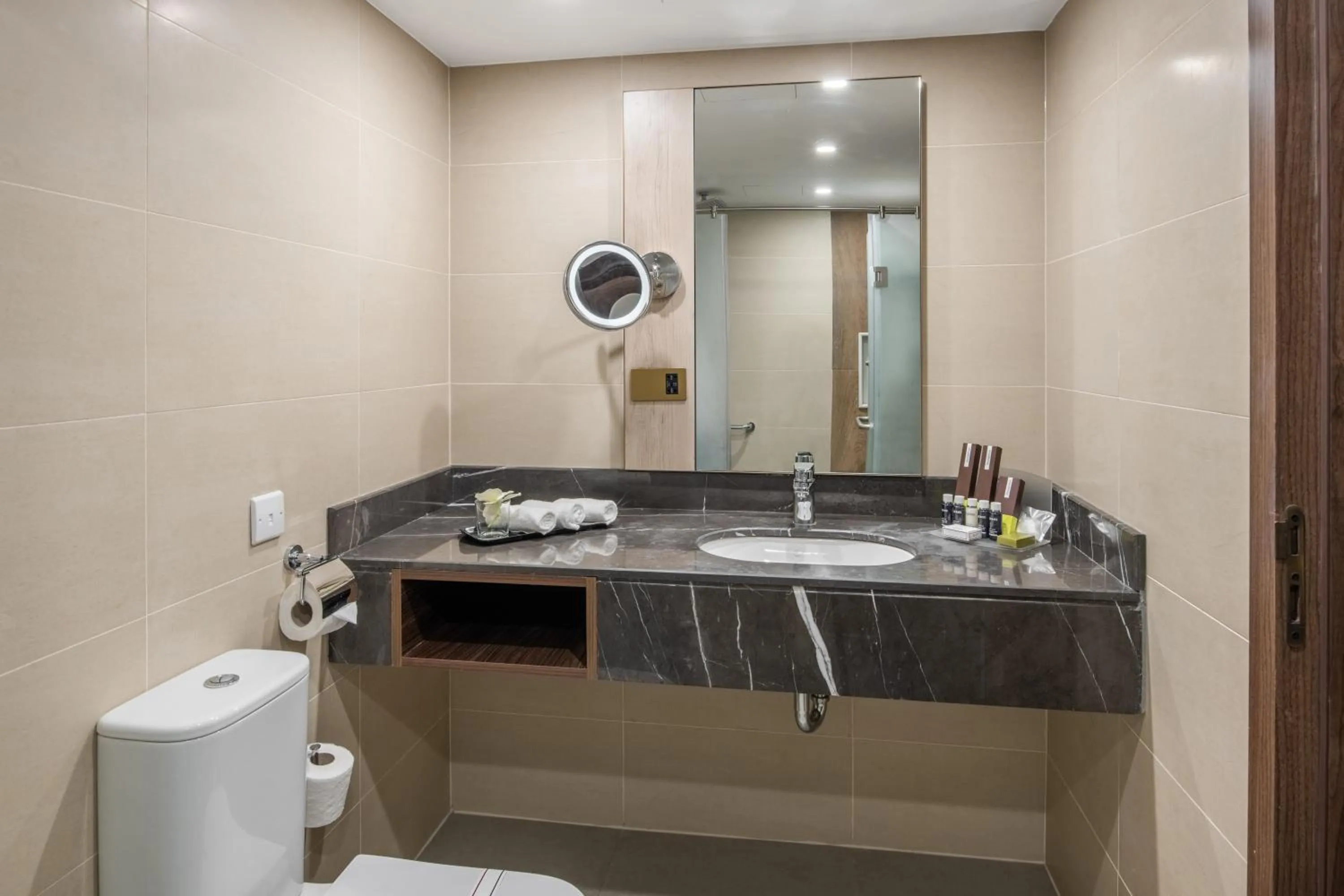 Bathroom in Makarem Ajyad Makkah Hotel