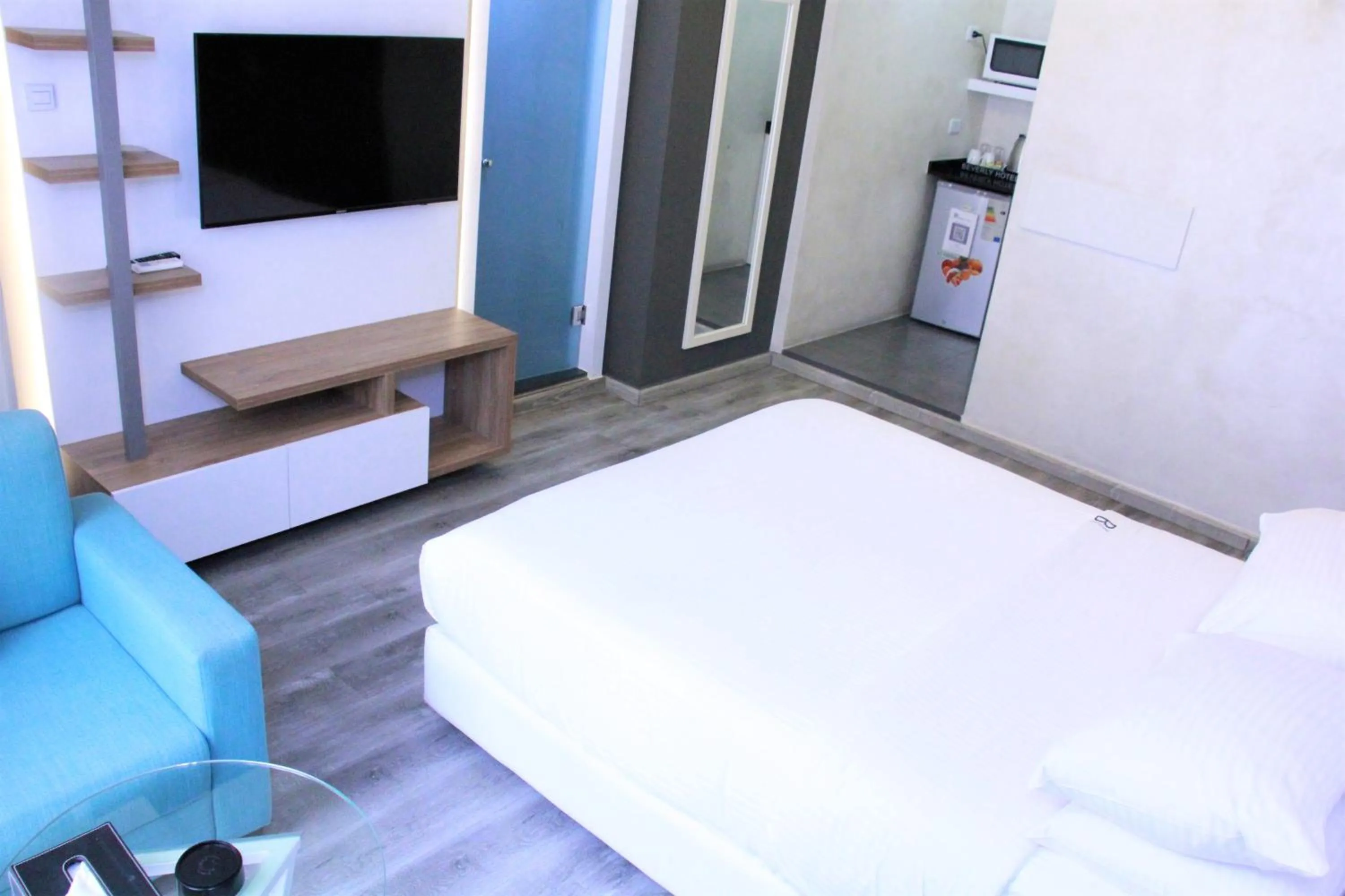 TV and multimedia, Bed in Beverly Hotel Beirut