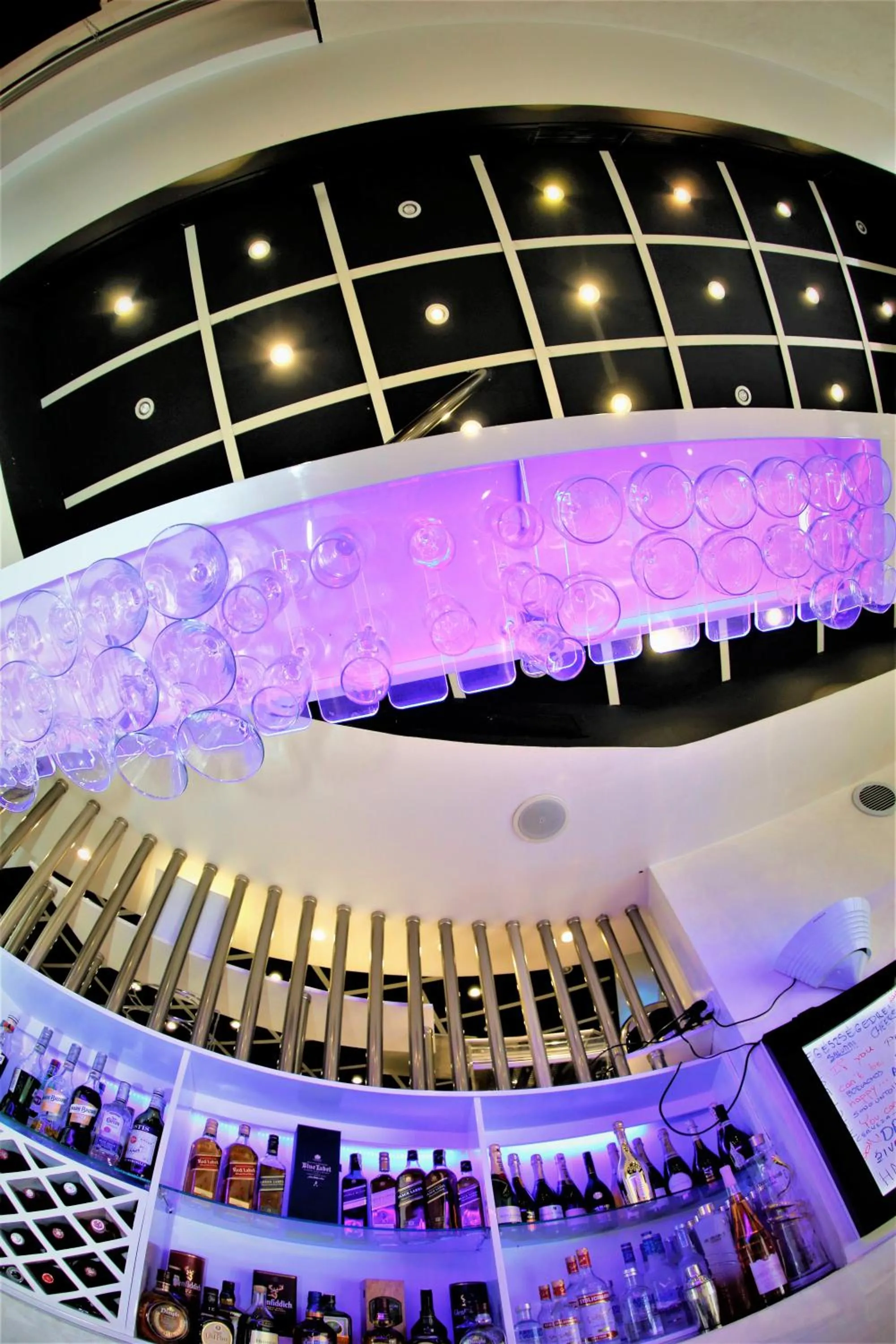 Lounge or bar in Beverly Hotel Beirut