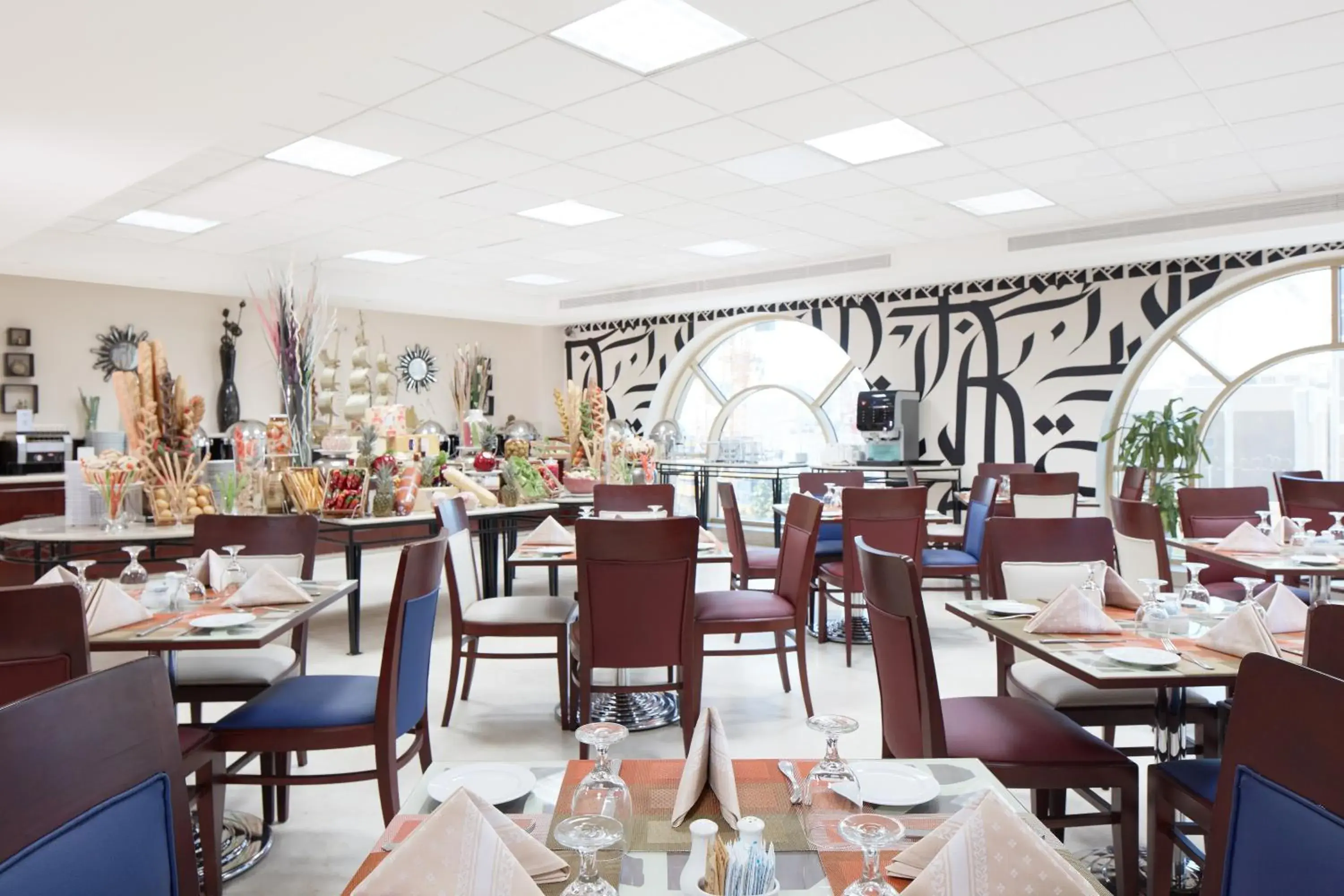 Restaurant/places to eat in Makarem Umm Al Qura Hotel Restaurant/places to eat in Makarem Umm Al Qura Hotel