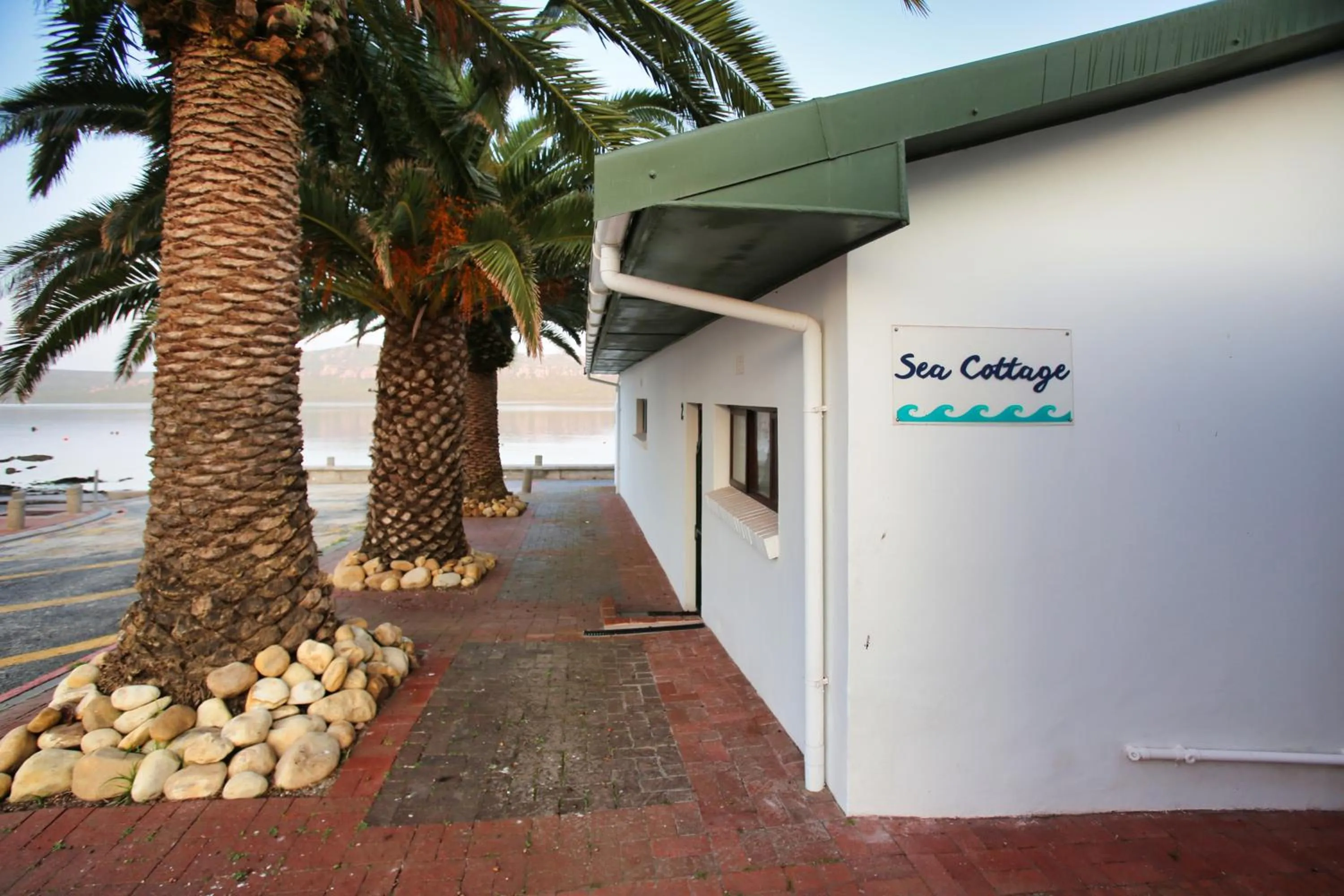 Property building in Sea Cottage, Langebaan, 4-sleeper