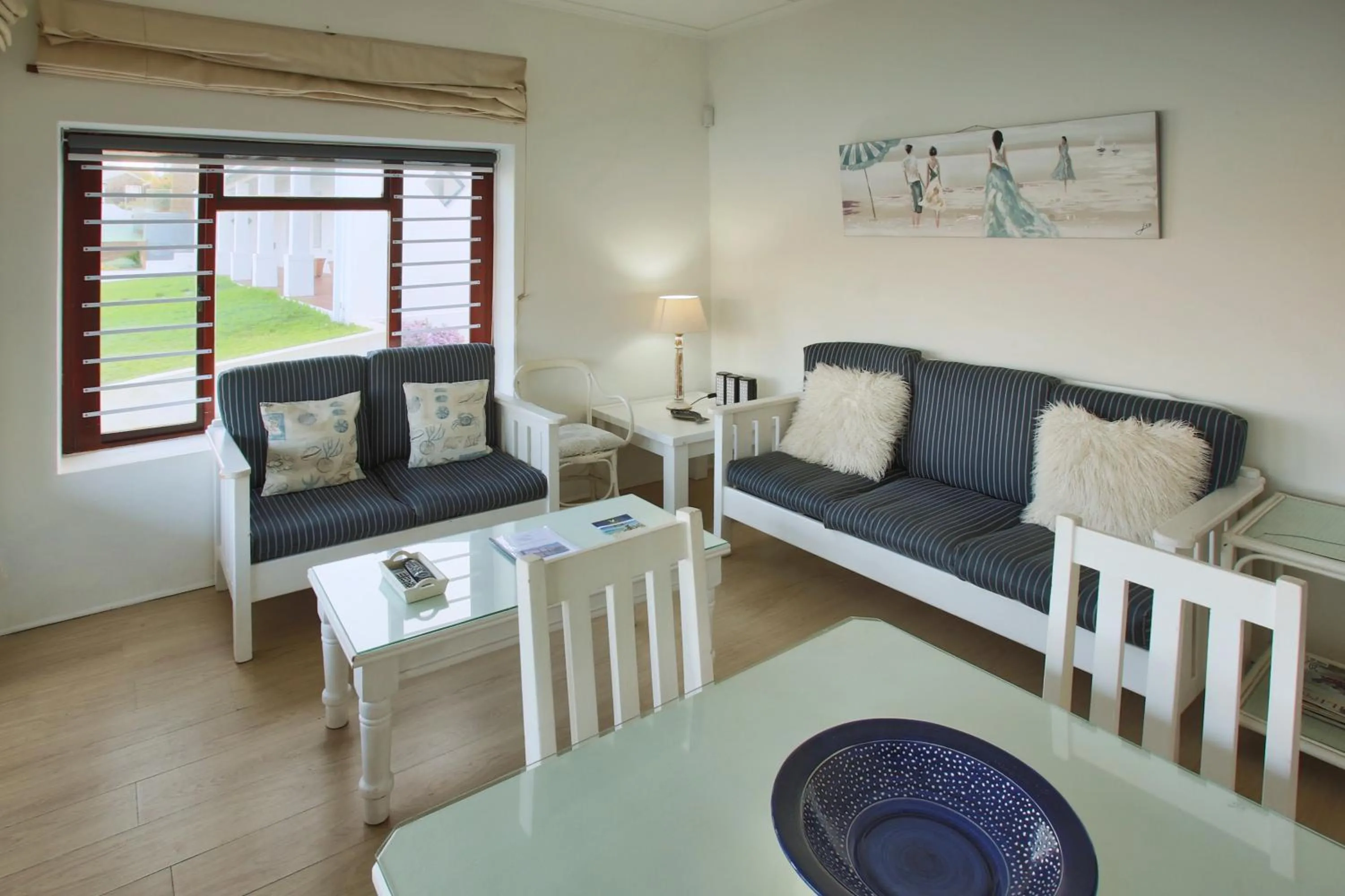 Living room in Sea Cottage, Langebaan, 4-sleeper
