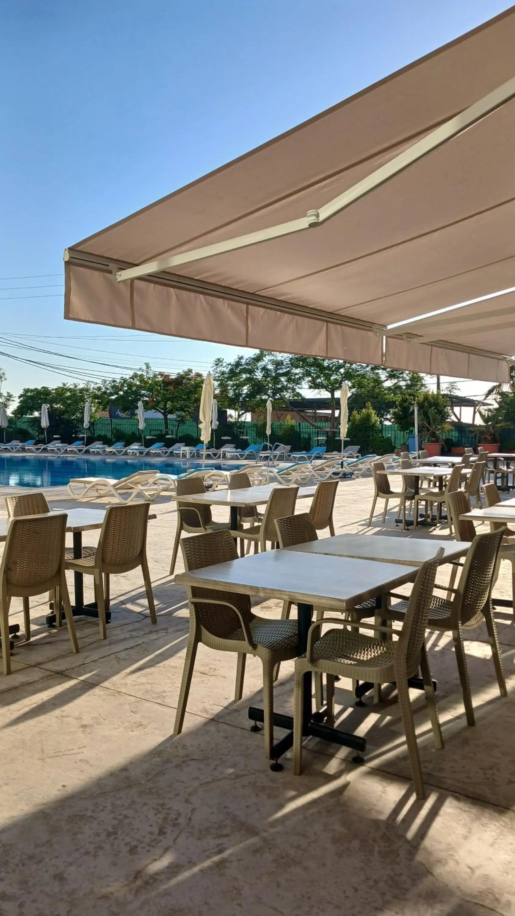 Le Six Hotel And Resort