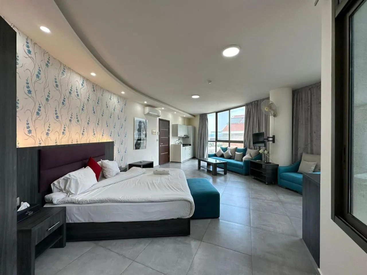 Bed in Le Six Hotel And Resort