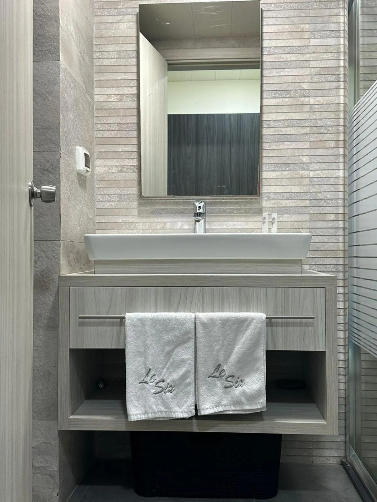 Bathroom in Le Six Hotel And Resort