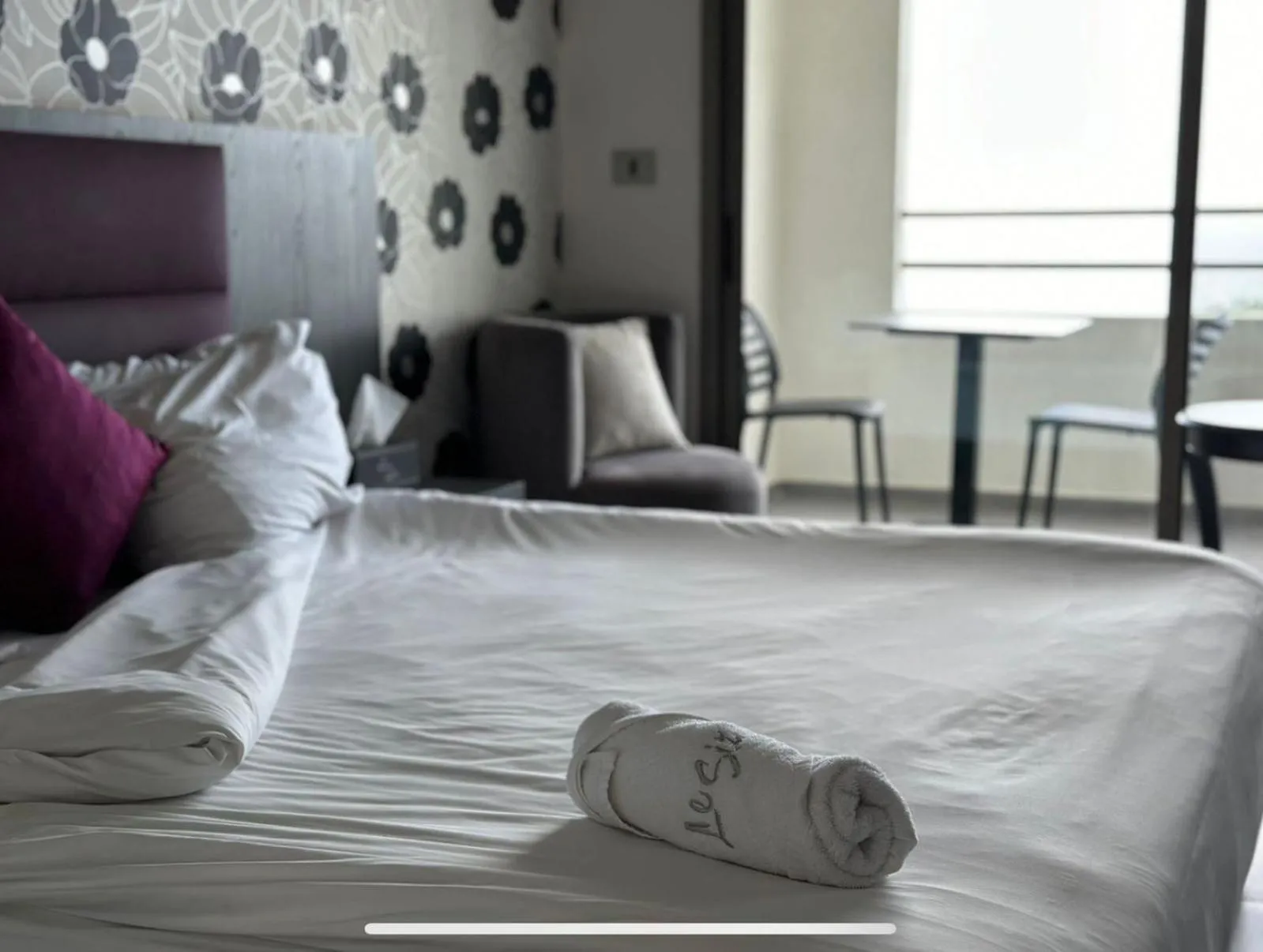 Bed in Le Six Hotel And Resort