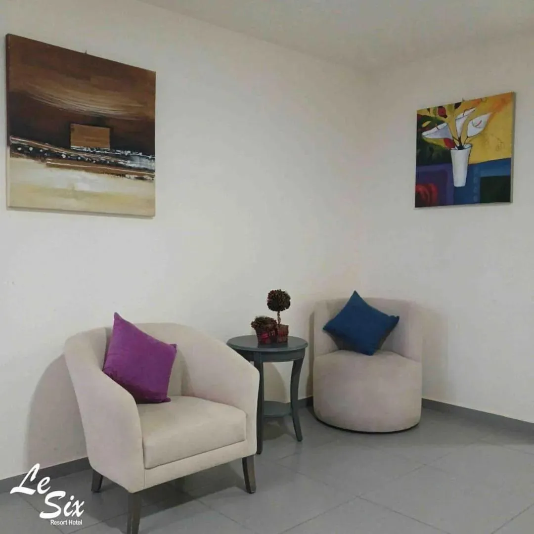 Le Six Hotel And Resort