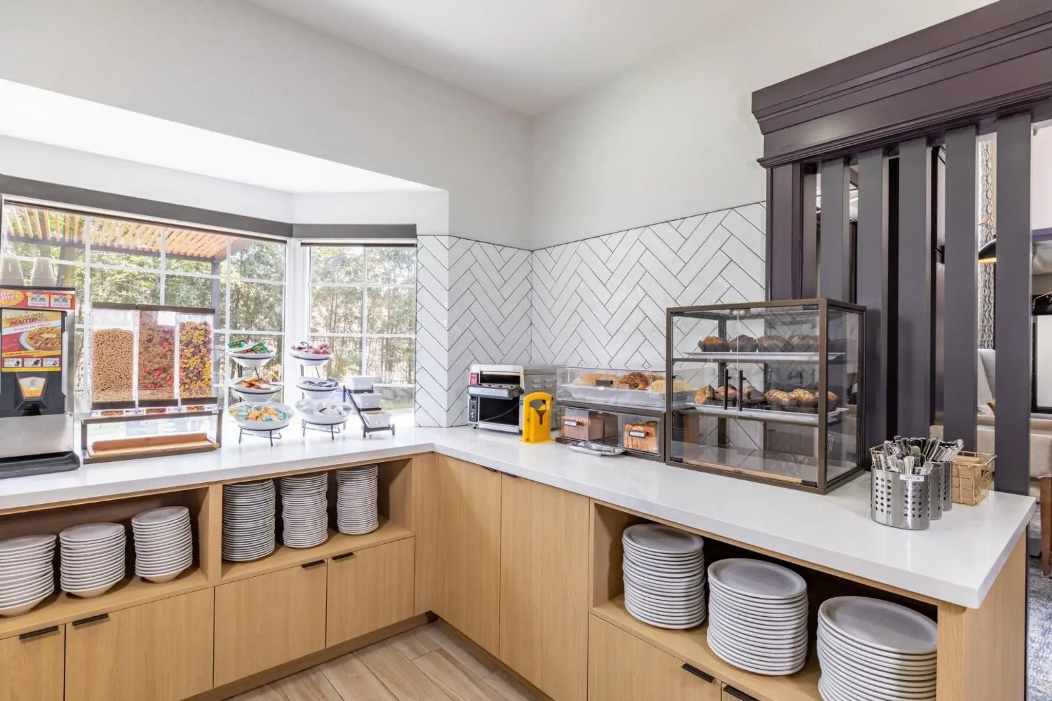 Restaurant/places to eat in Staybridge Suites Guelph by IHG Restaurant/places to eat in Staybridge Suites Guelph by IHG