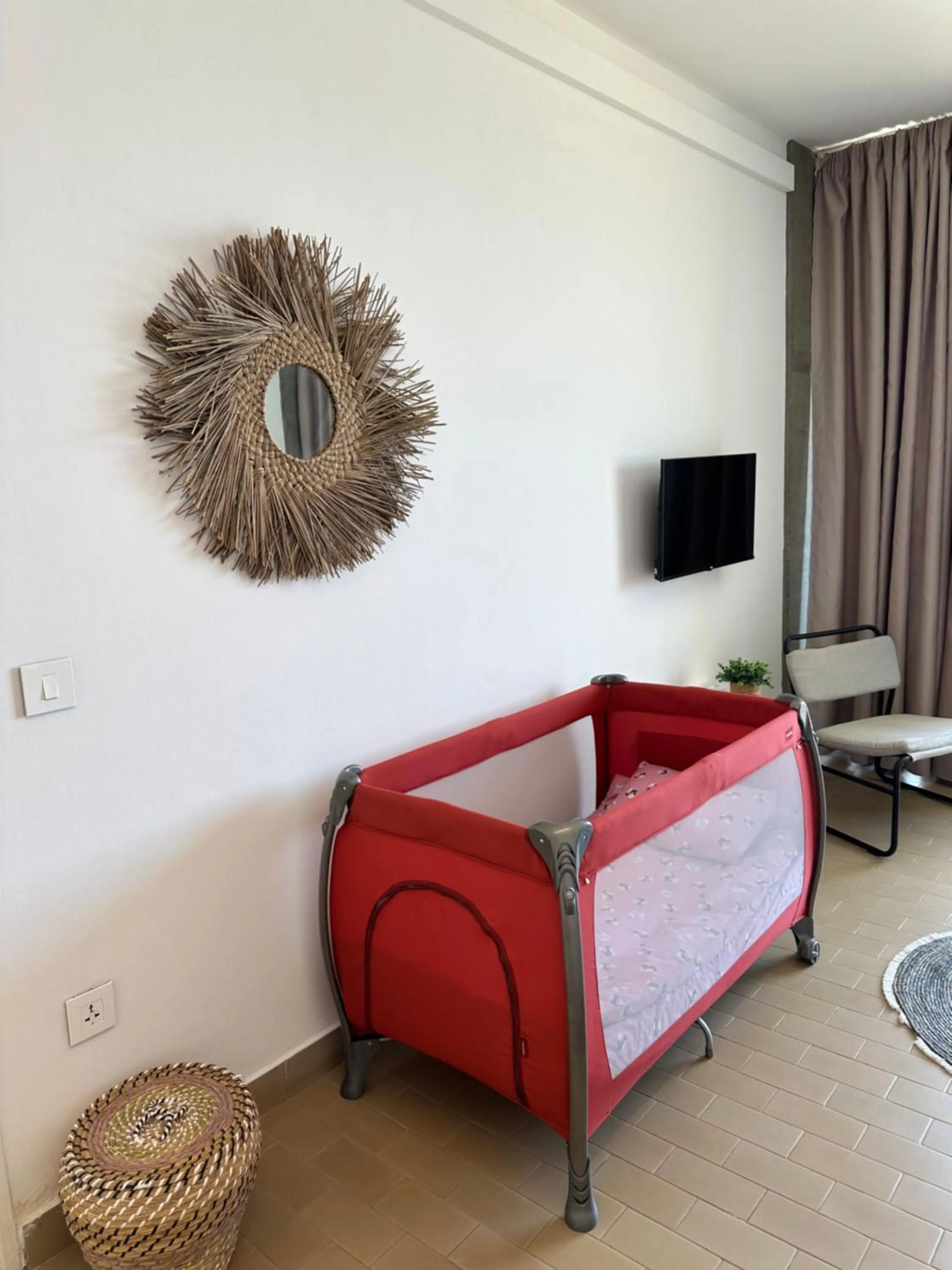 cot in St Paul Resort