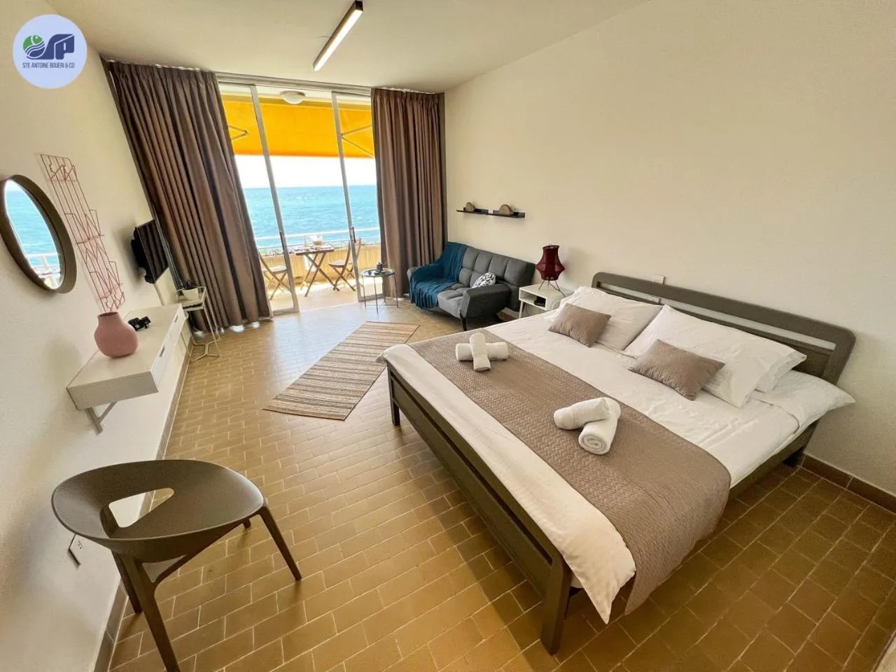 Photo of the whole room, Bed in St Paul Resort