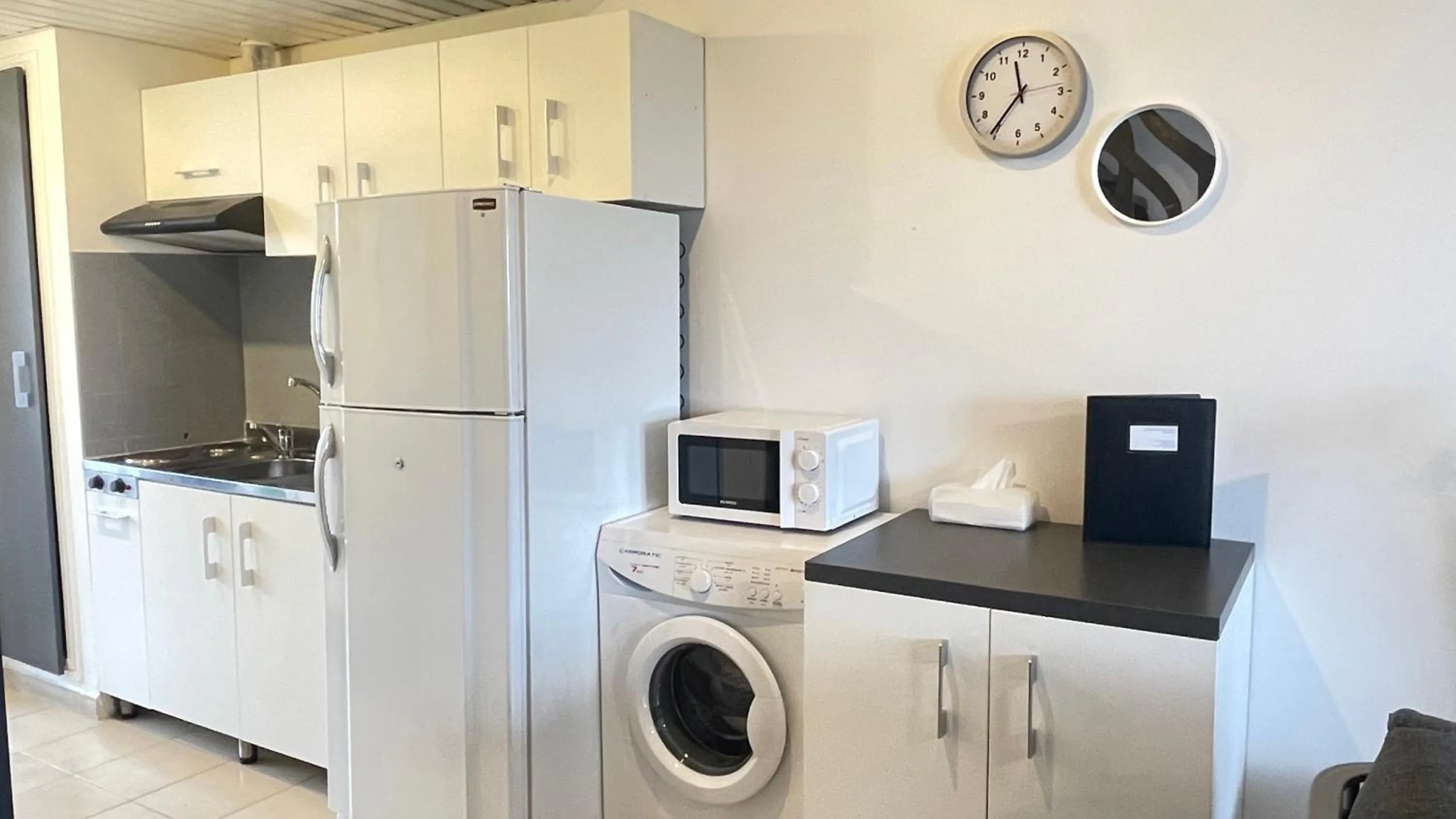 Kitchen or kitchenette in St Paul Resort