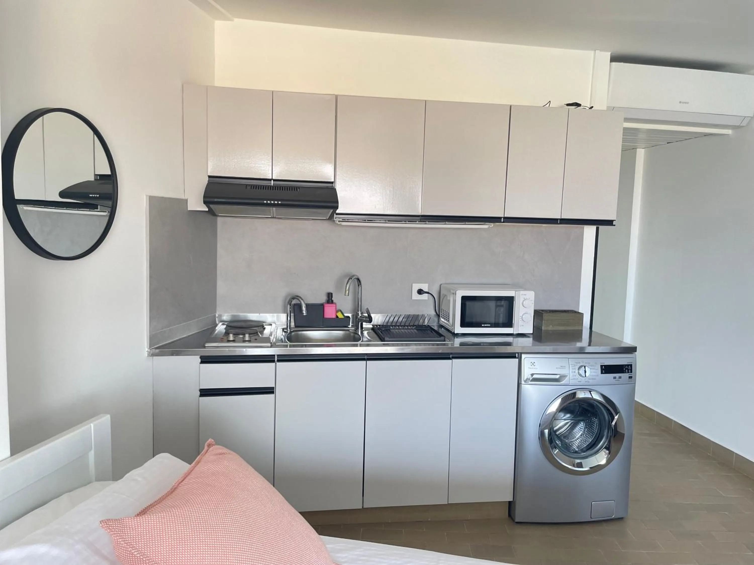 Kitchen or kitchenette in St Paul Resort