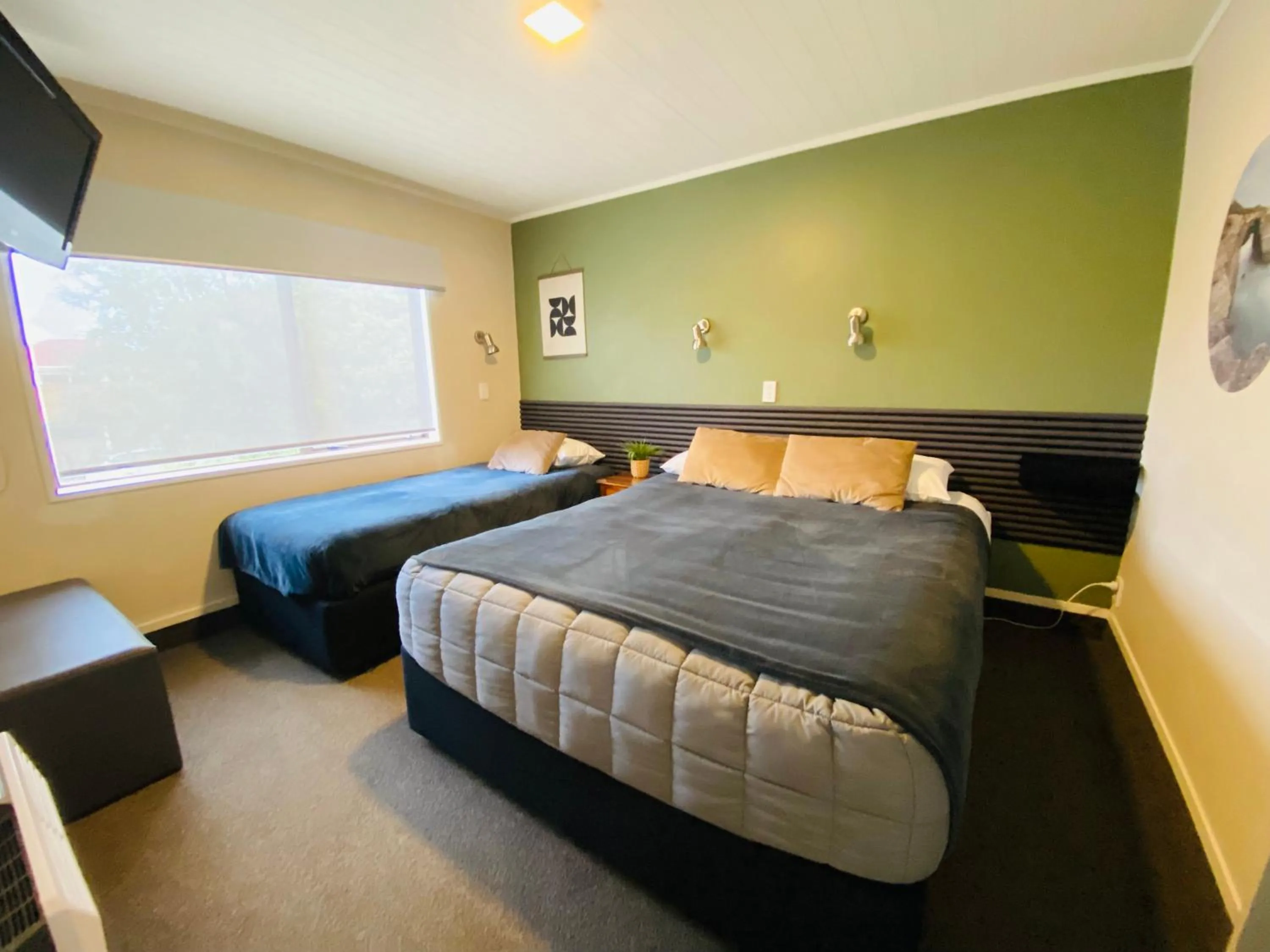 Bed in Commodore Motel