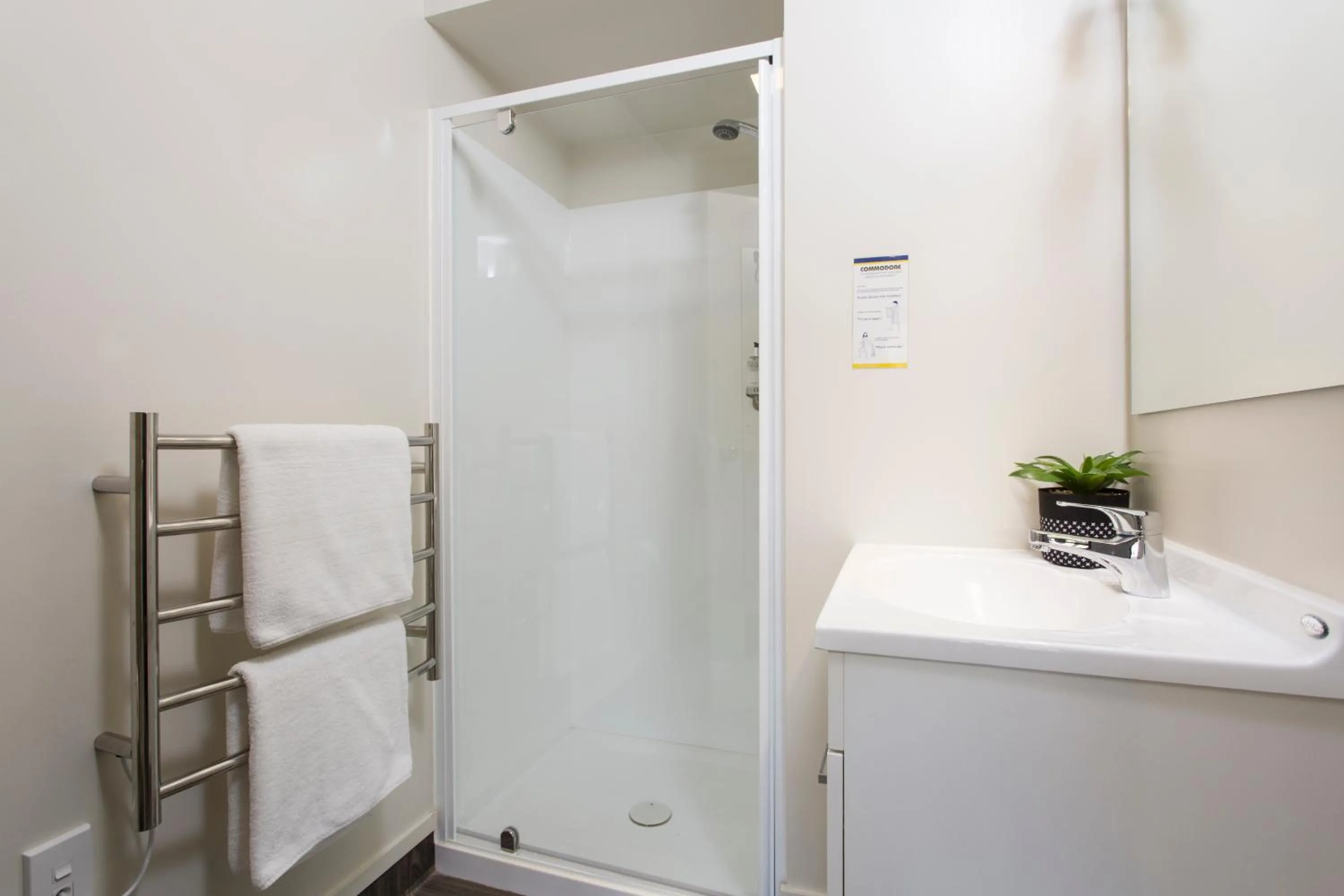 Shower in Commodore Motel