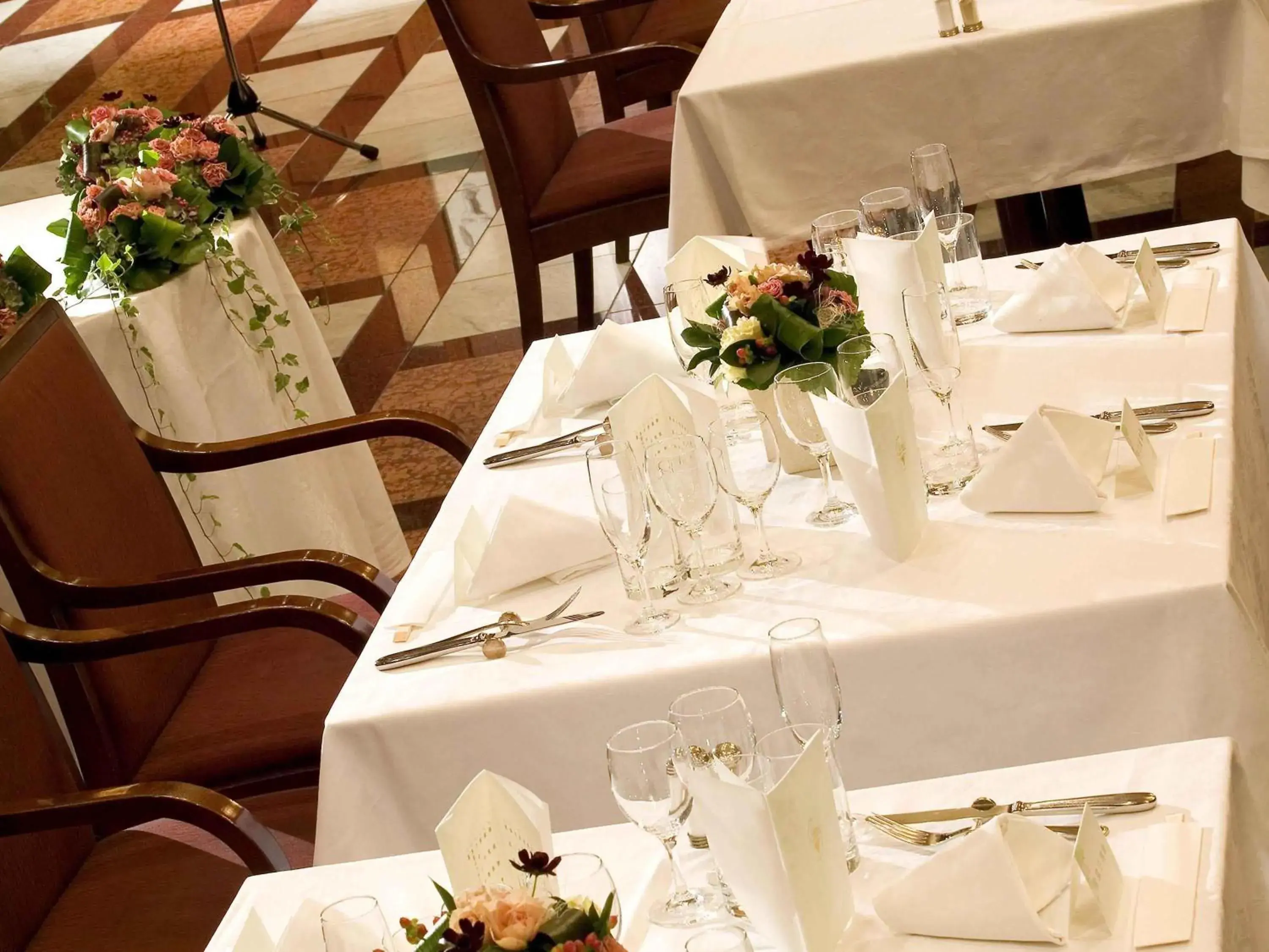 Restaurant/places to eat in The Cypress Mercure Hotel Nagoya Restaurant/places to eat in The Cypress Mercure Hotel Nagoya