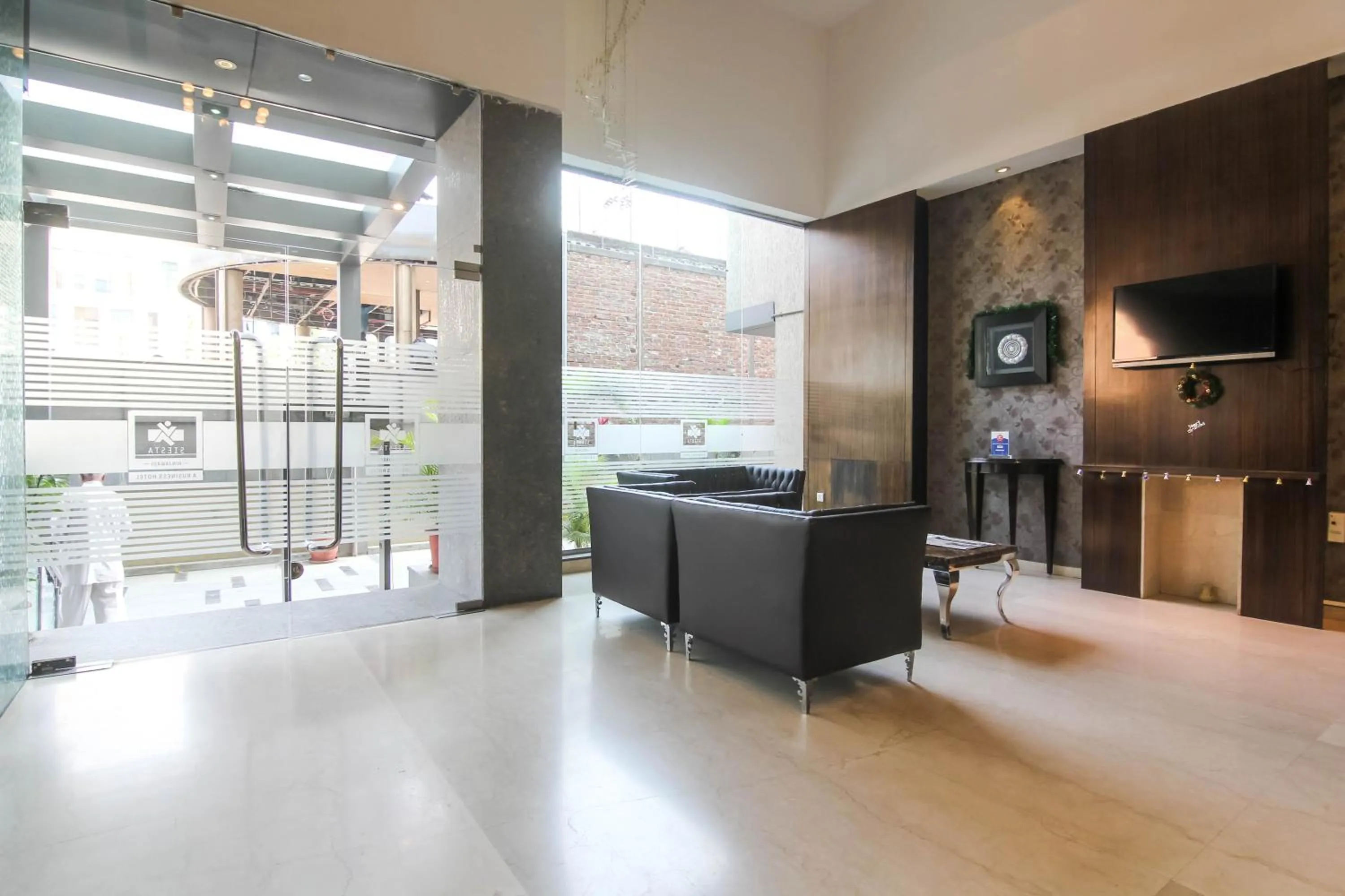 Lobby or reception in Hotel LXIA Hinjewadi - Indian Nationals Only