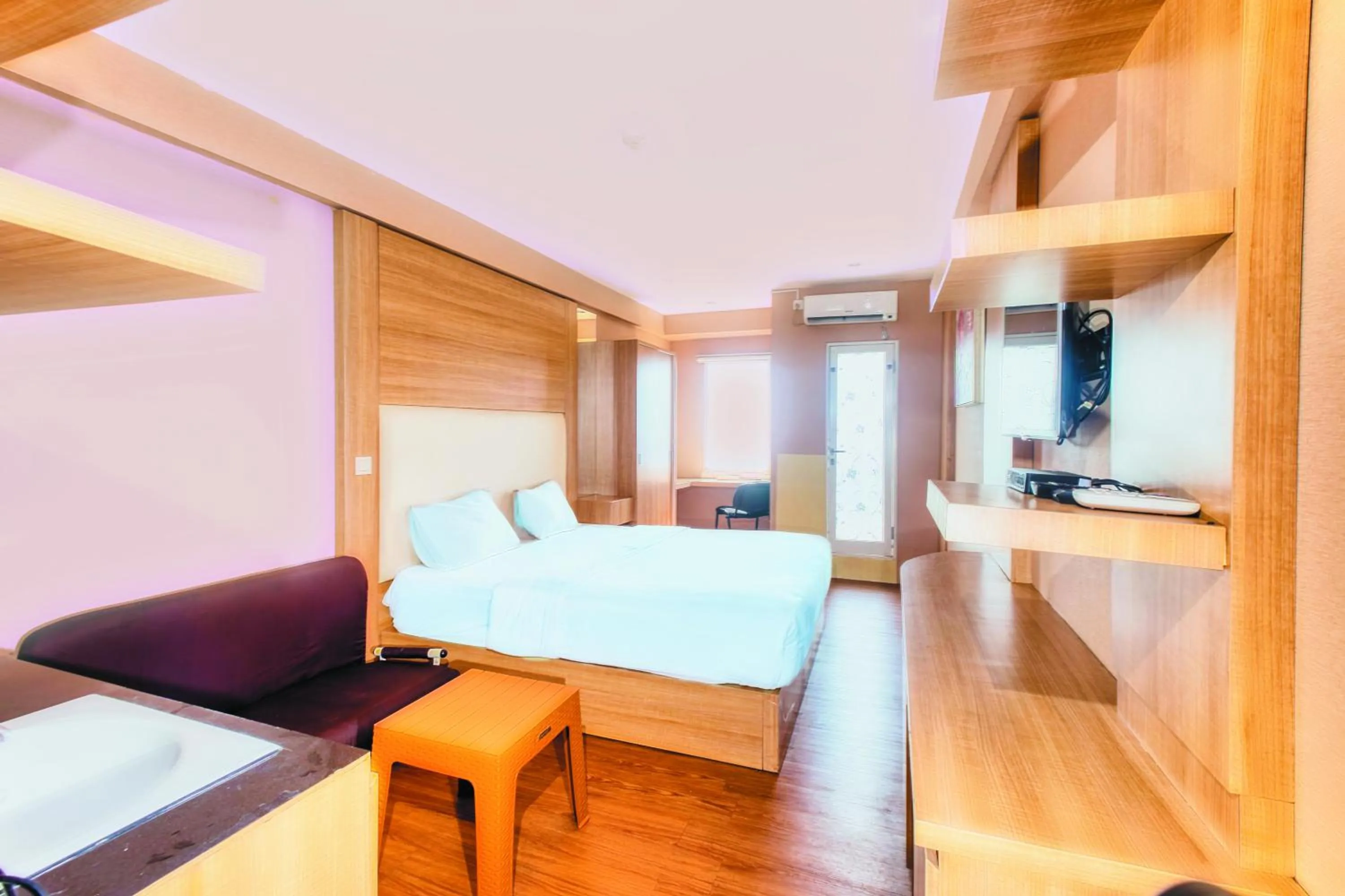 Candiland Apartment by Sinergi