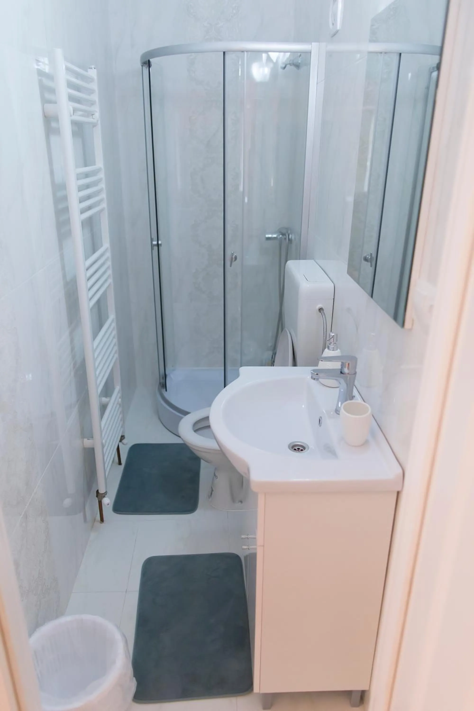 Bathroom in Cetatii Apartments Sibiu