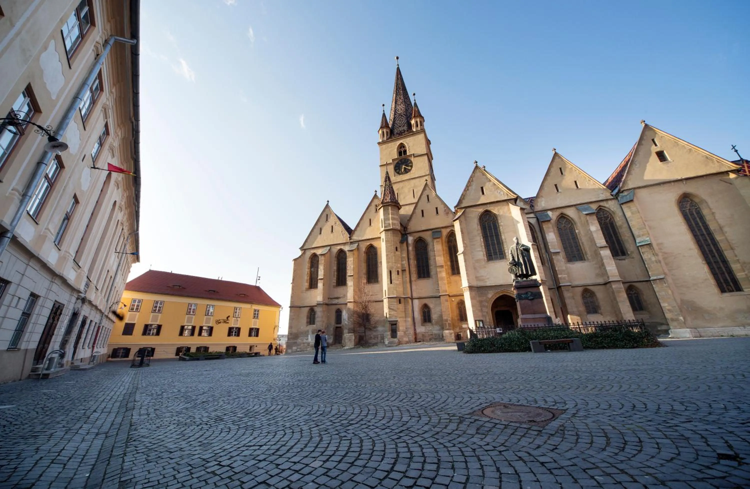 Restaurant/places to eat in Cetatii Apartments Sibiu