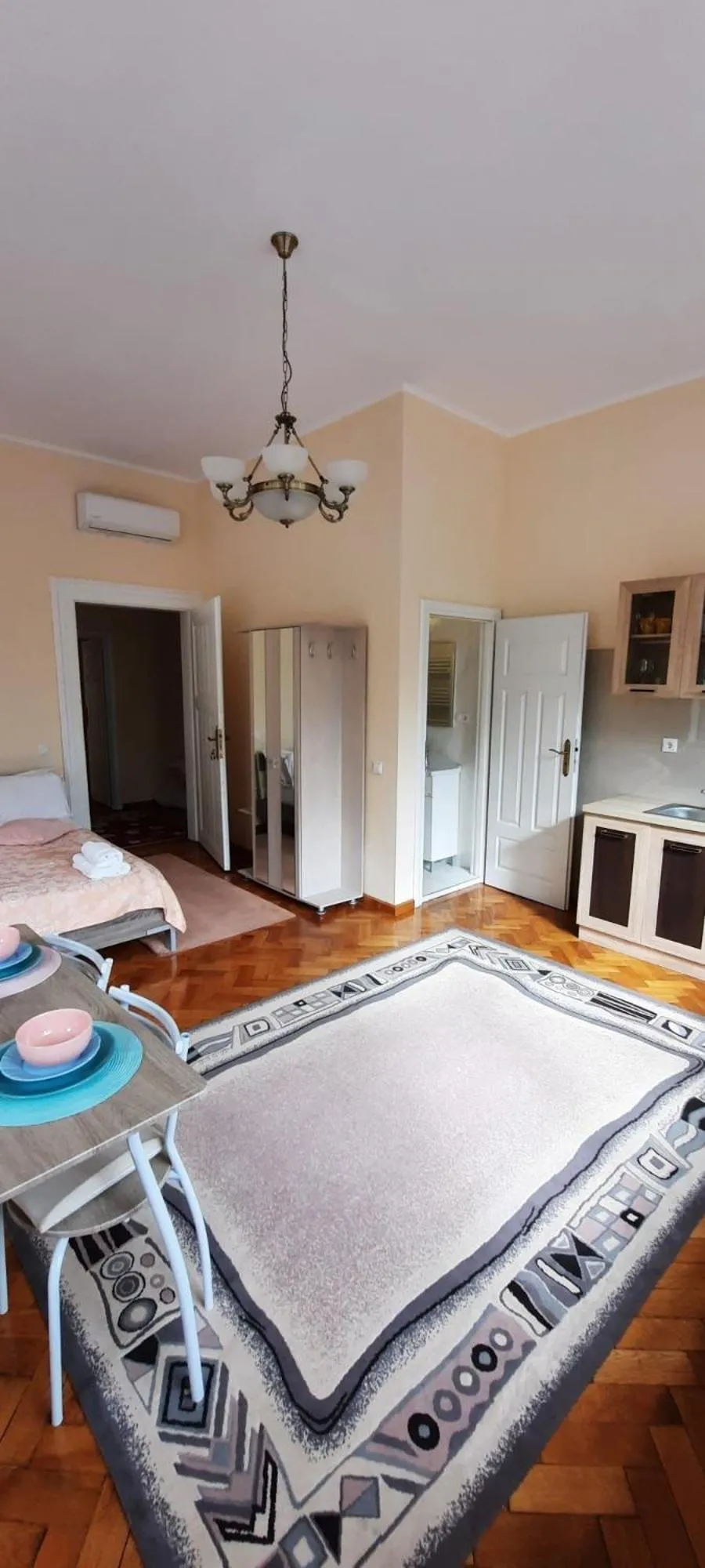 Photo of the whole room, Bed in Cetatii Apartments Sibiu