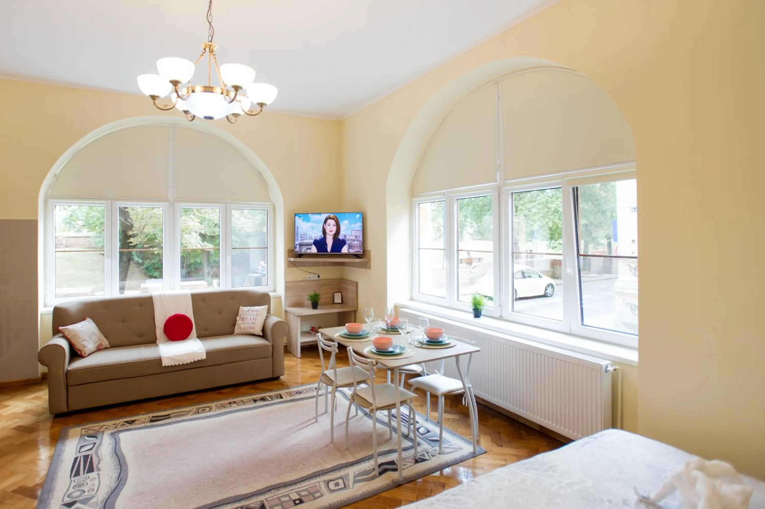 Photo of the whole room, Bed in Cetatii Apartments Sibiu