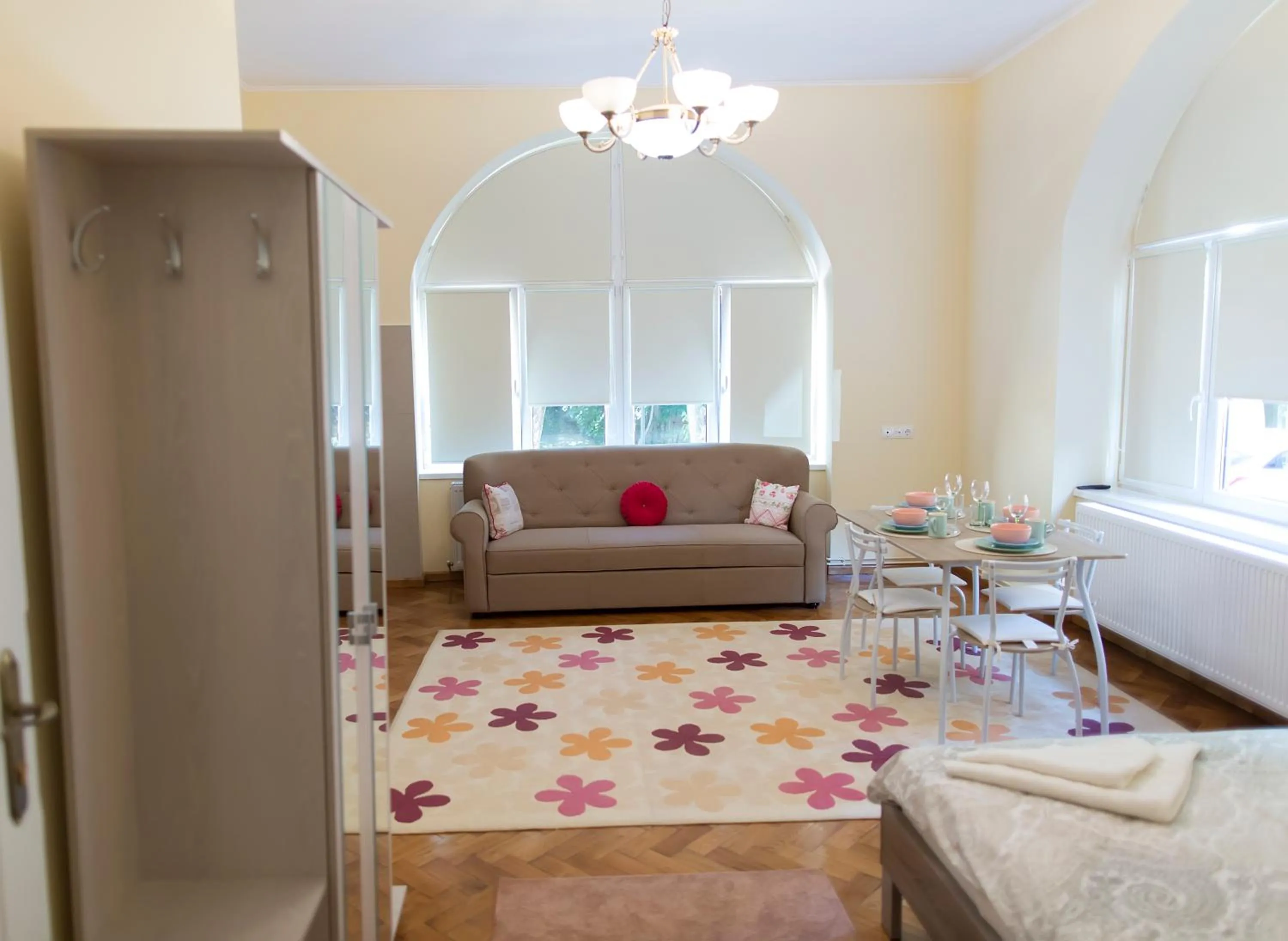 Coffee/tea facilities, Bed in Cetatii Apartments Sibiu