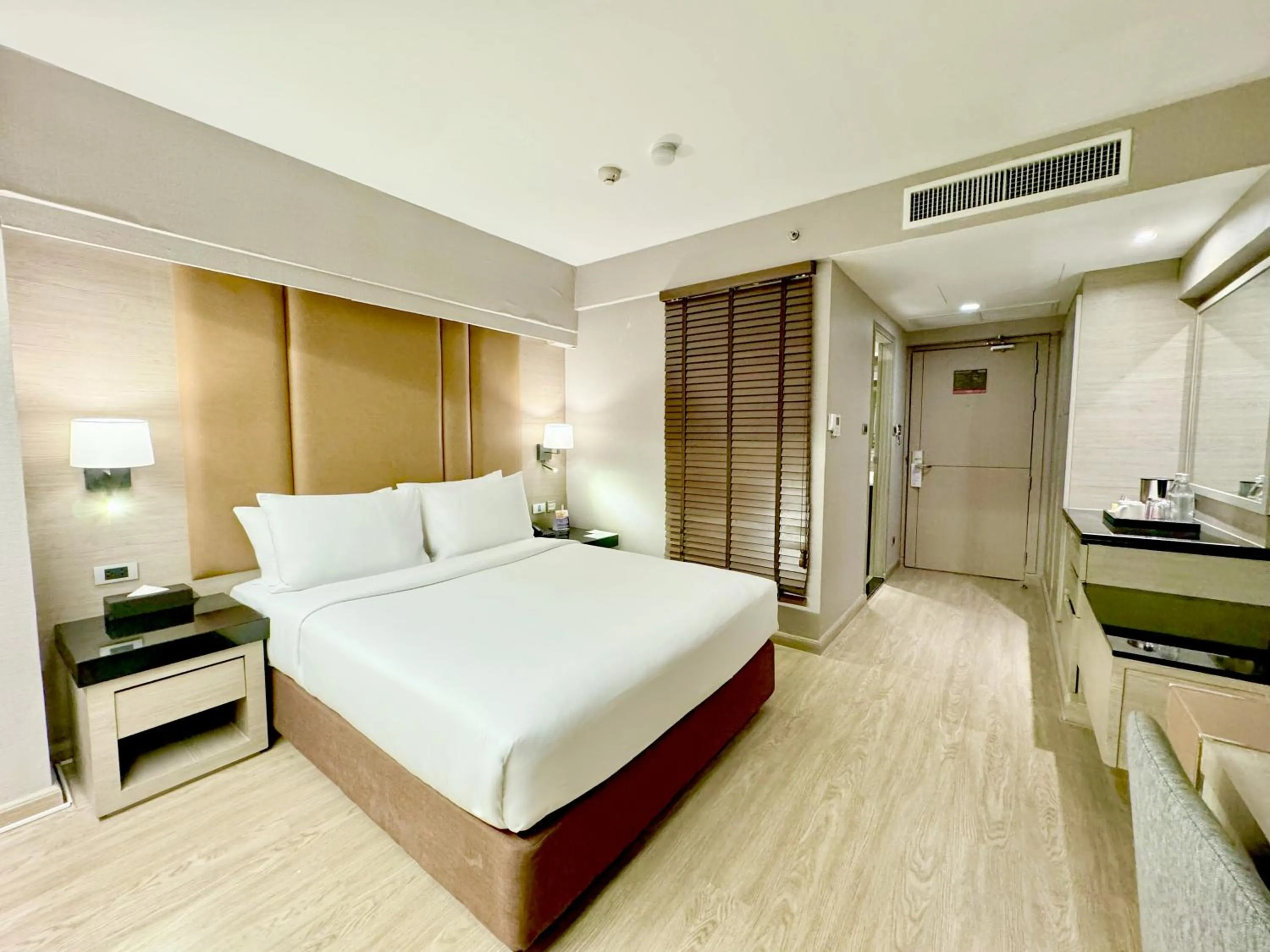 Bed in Ramada Sukhumvit Soi Eleven
