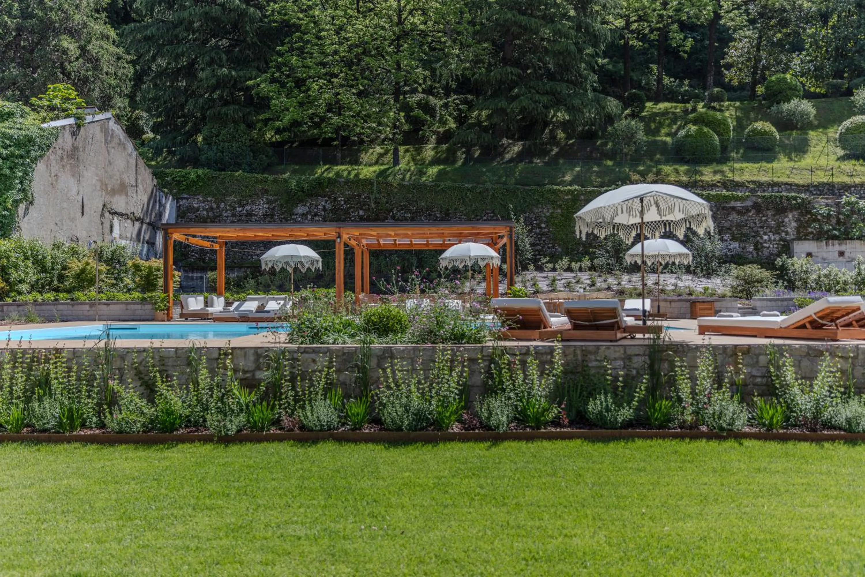 Swimming pool in Appartamenti Meraviglia