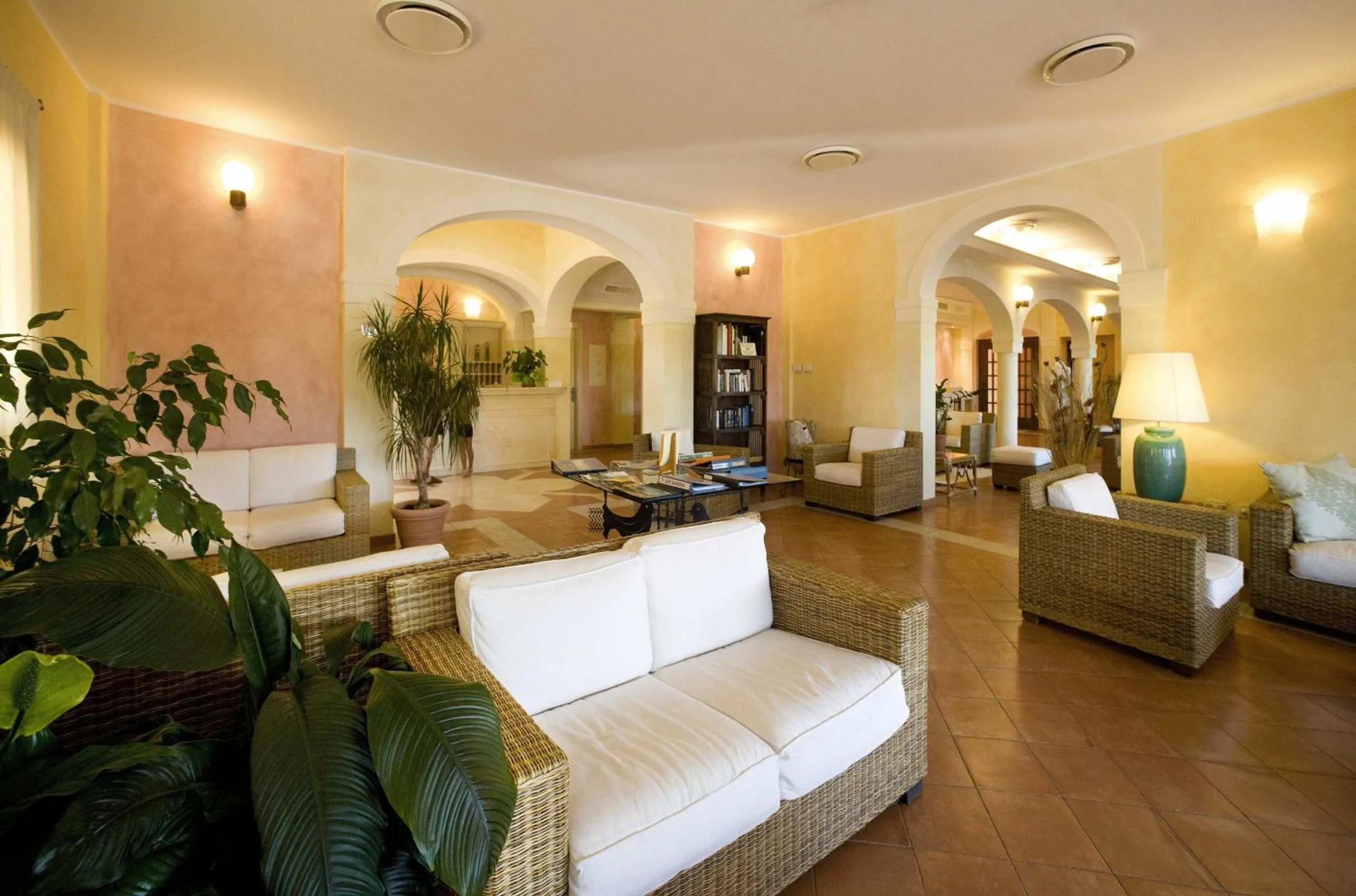 Lounge or bar in Lantana Resort Hotel&Apartments