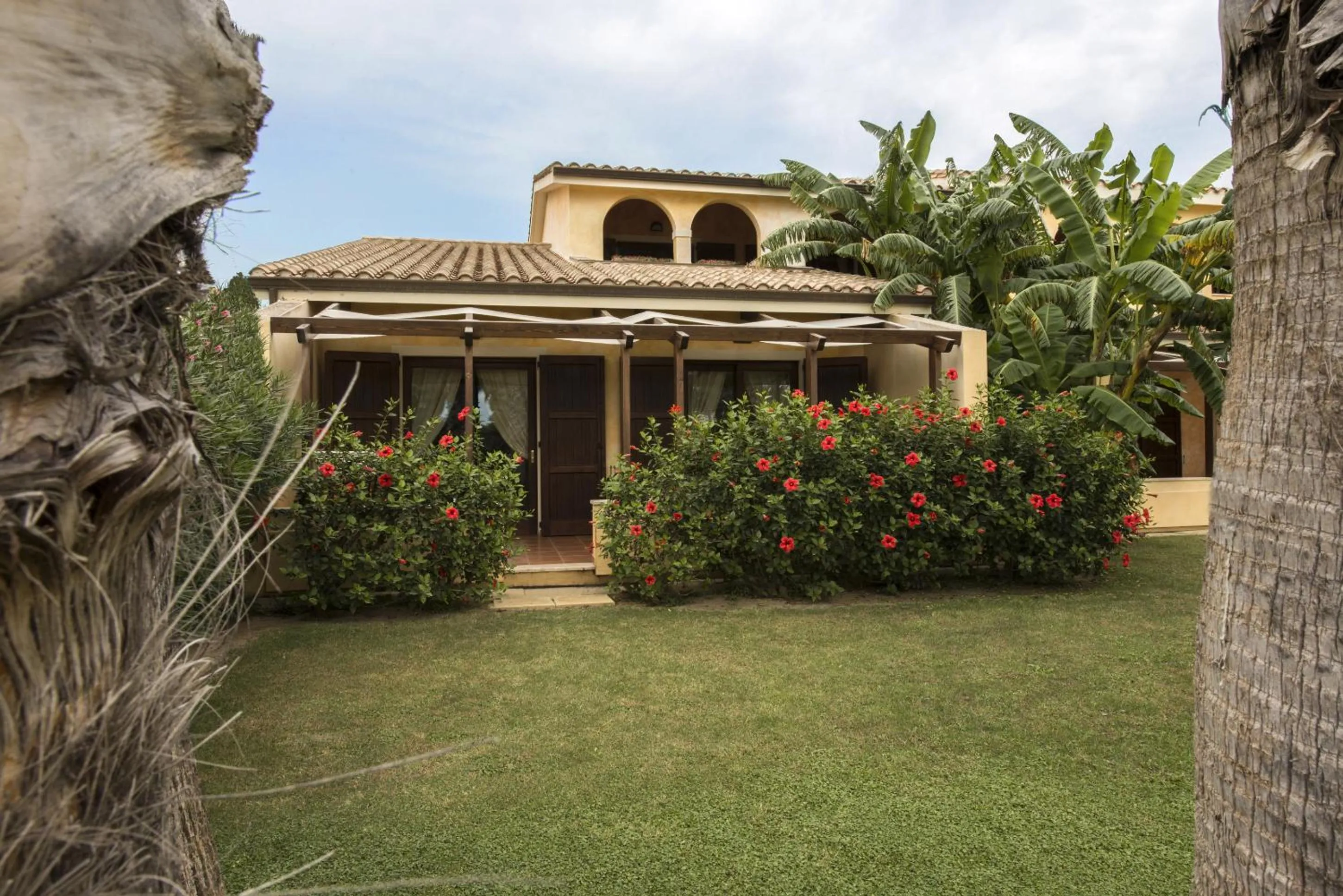 Property building in Lantana Resort Hotel&Apartments