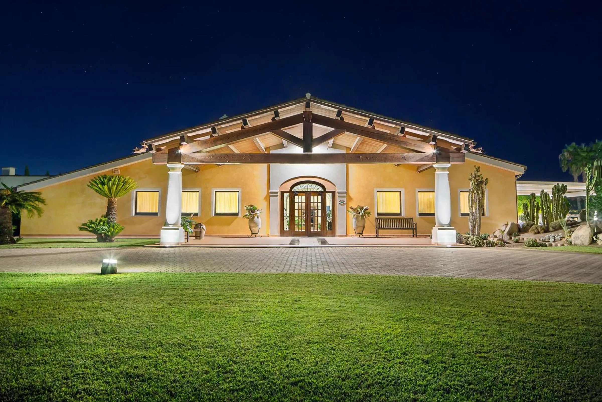 Facade/entrance in Lantana Resort Hotel&Apartments