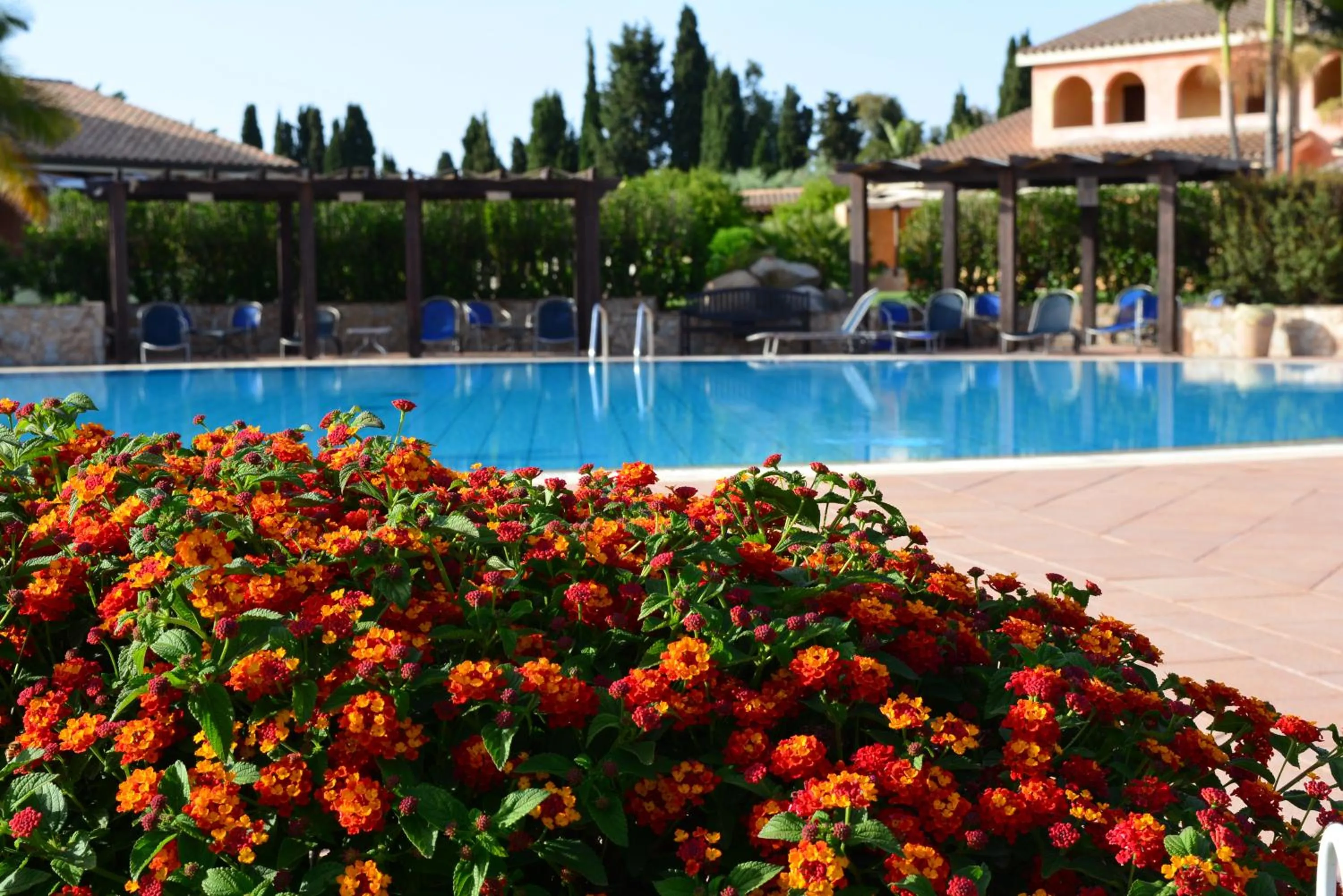 Swimming pool in Lantana Resort Hotel&Apartments