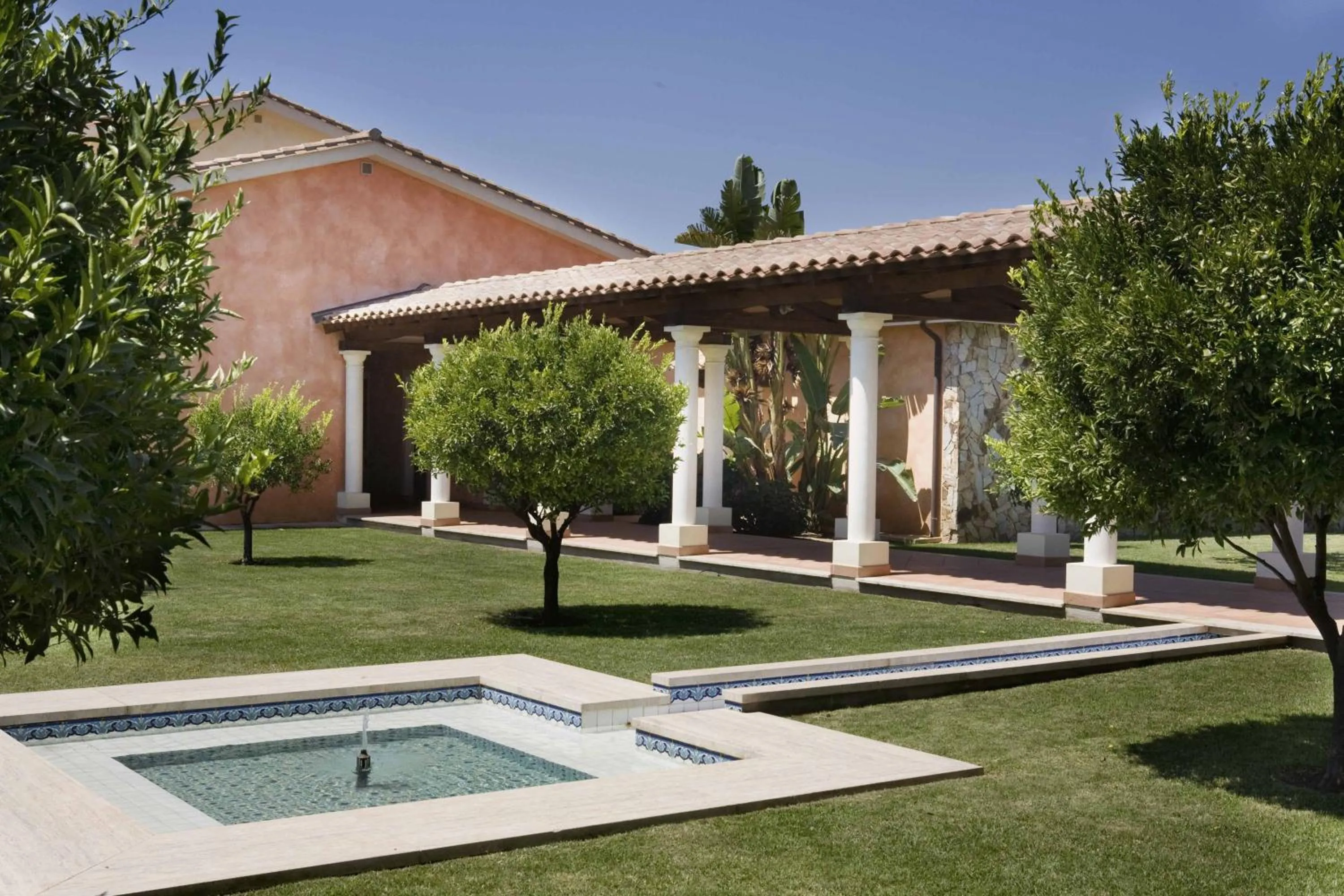 Facade/entrance in Lantana Resort Hotel&Apartments