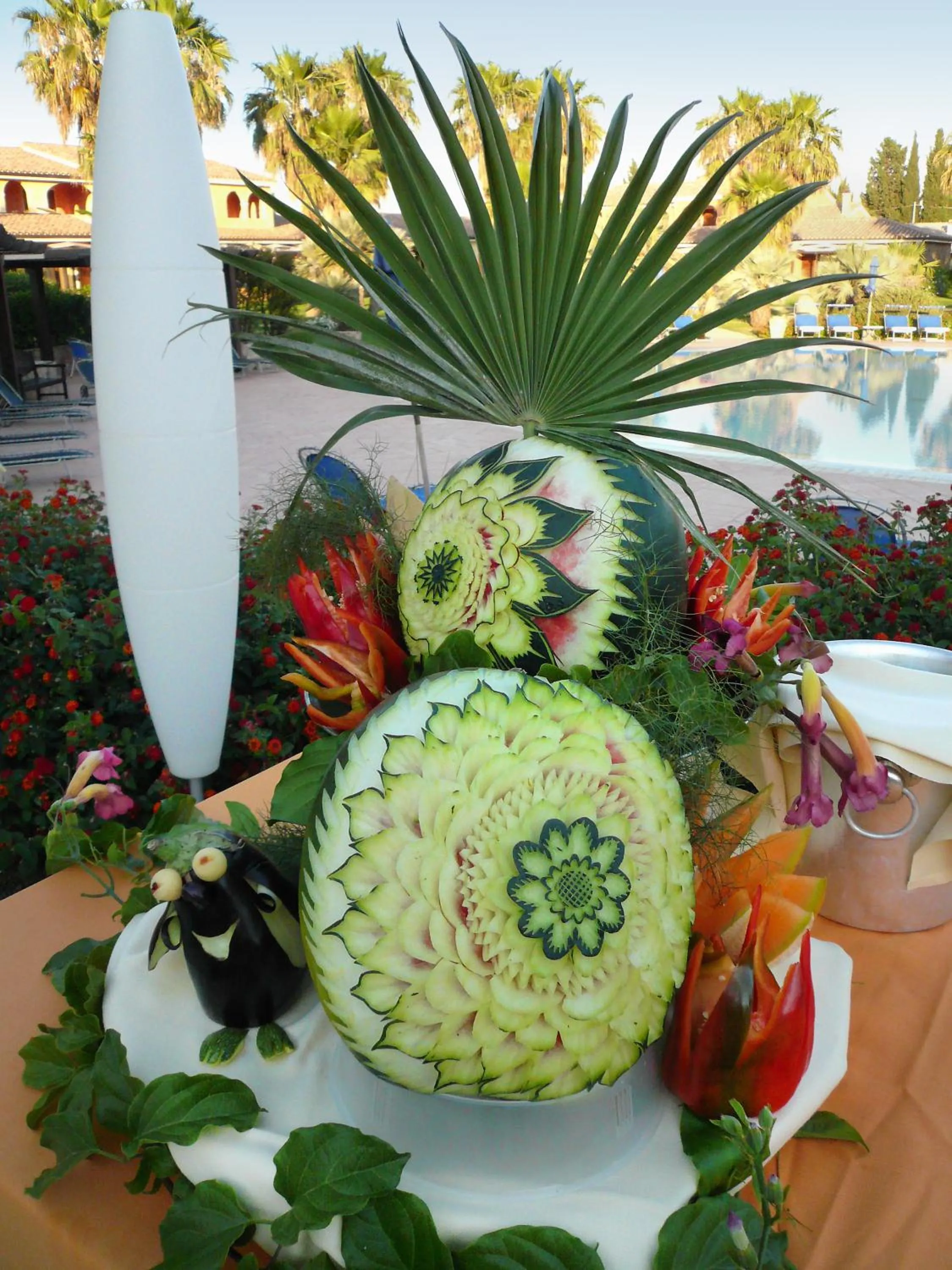 Food in Lantana Resort Hotel&Apartments