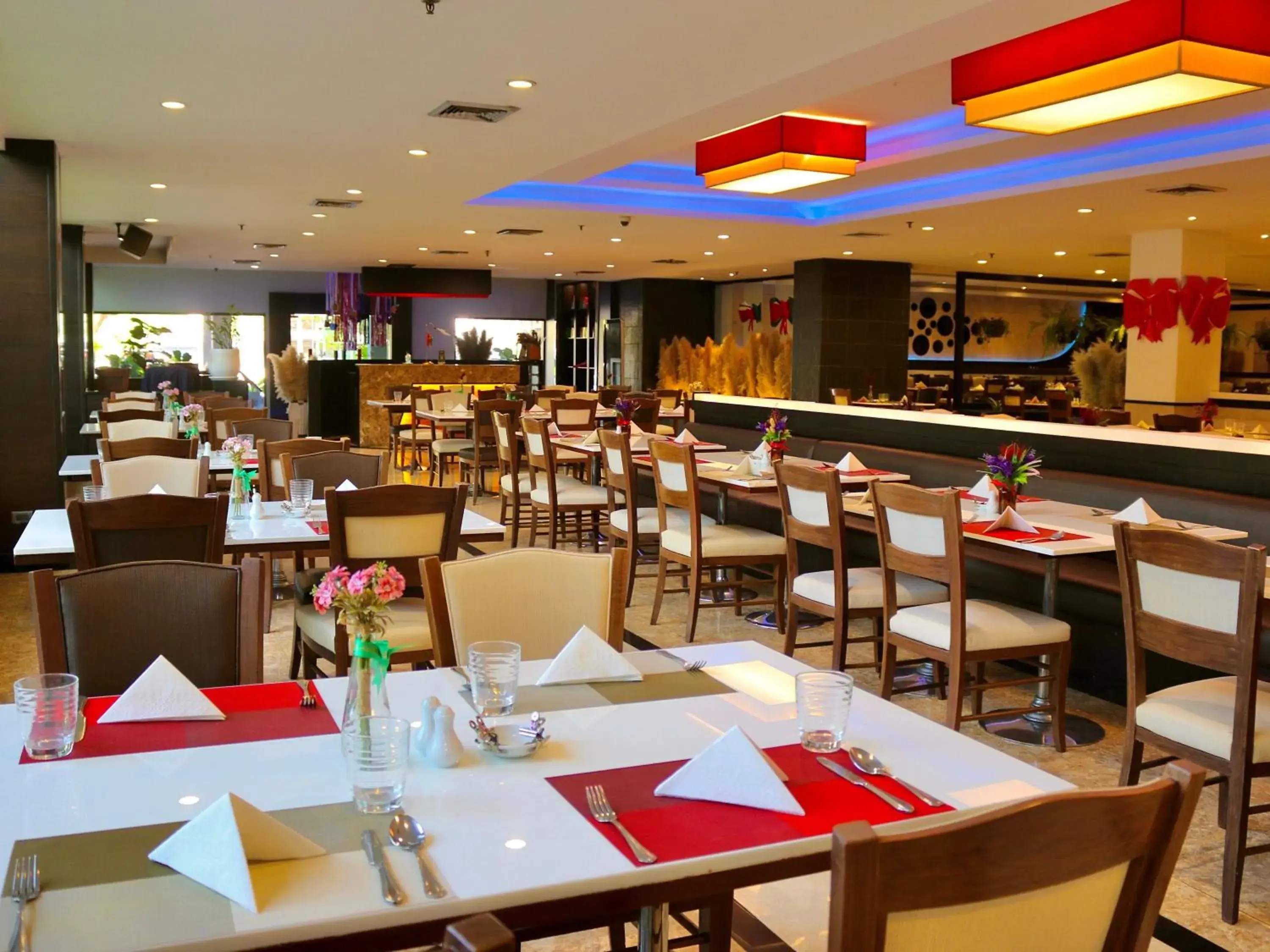 Restaurant/places to eat in Sima Thani Hotel Restaurant/places to eat in Sima Thani Hotel