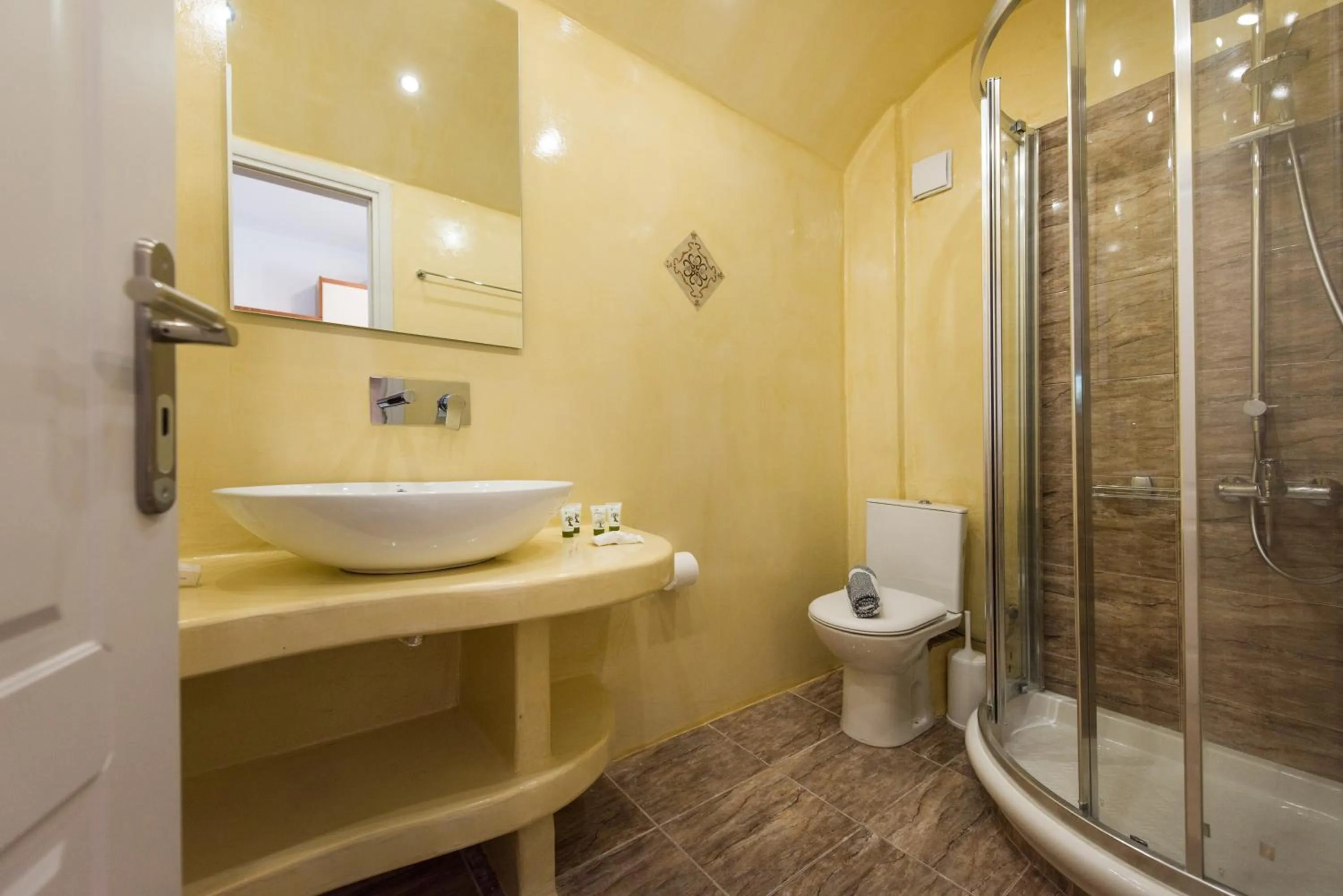 Shower in Secret Earth Villas - Santorini