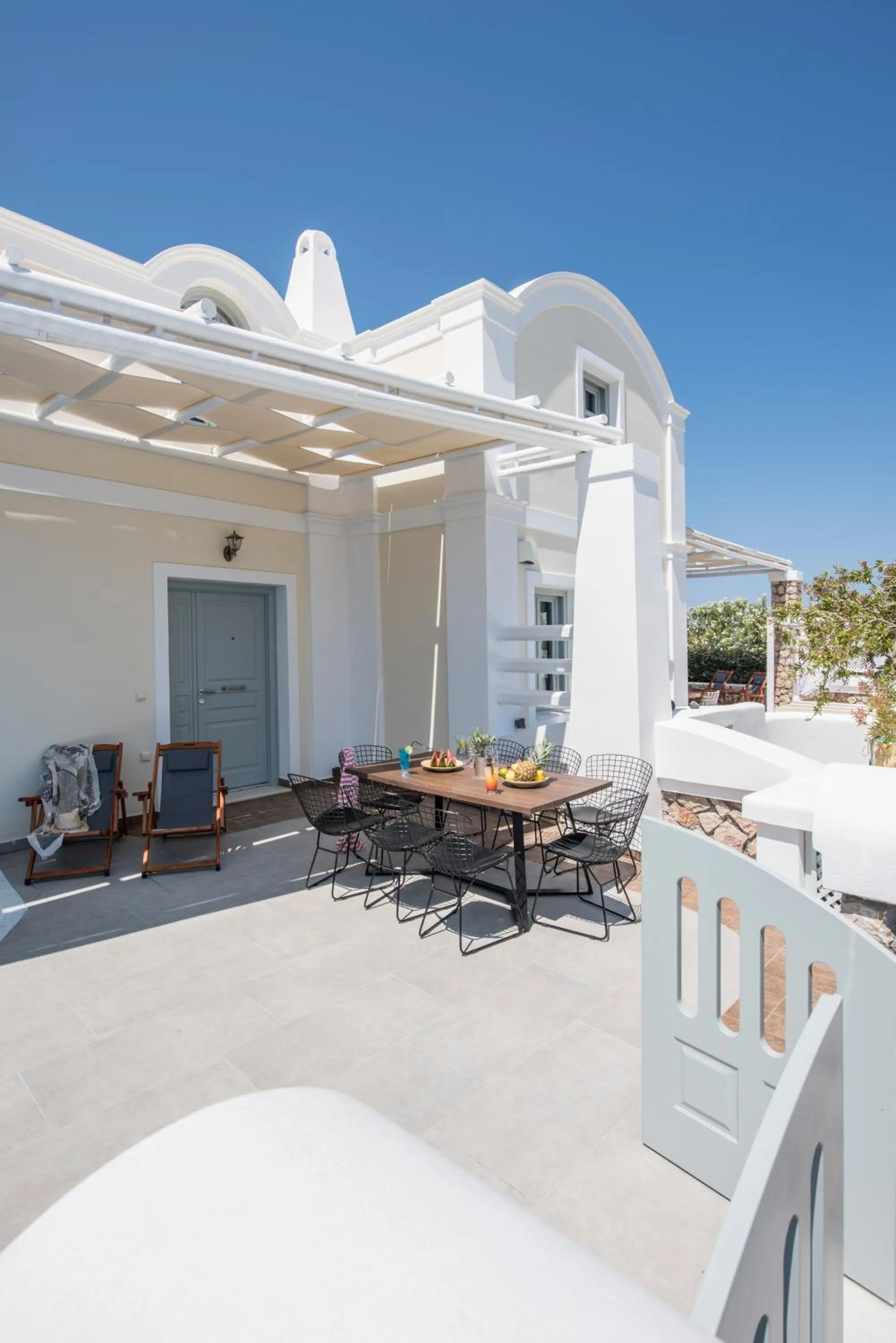 Patio in Secret Earth Villas - Santorini