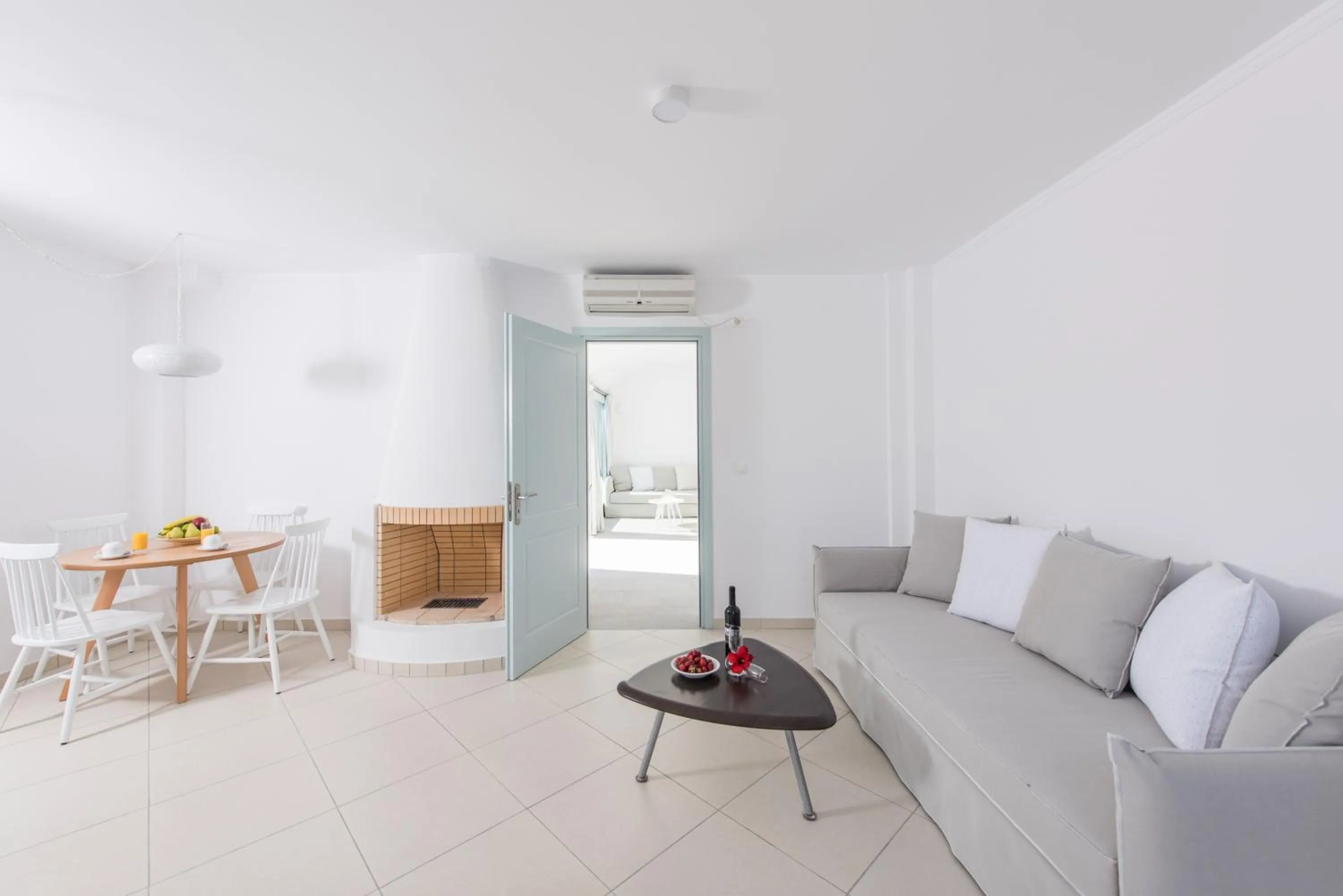 Living room in Secret Earth Villas - Santorini