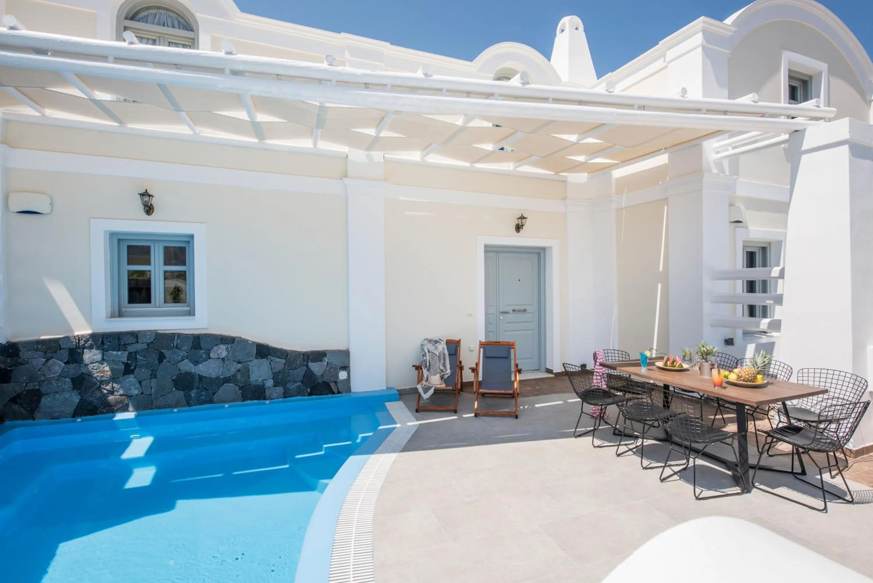 Patio in Secret Earth Villas - Santorini