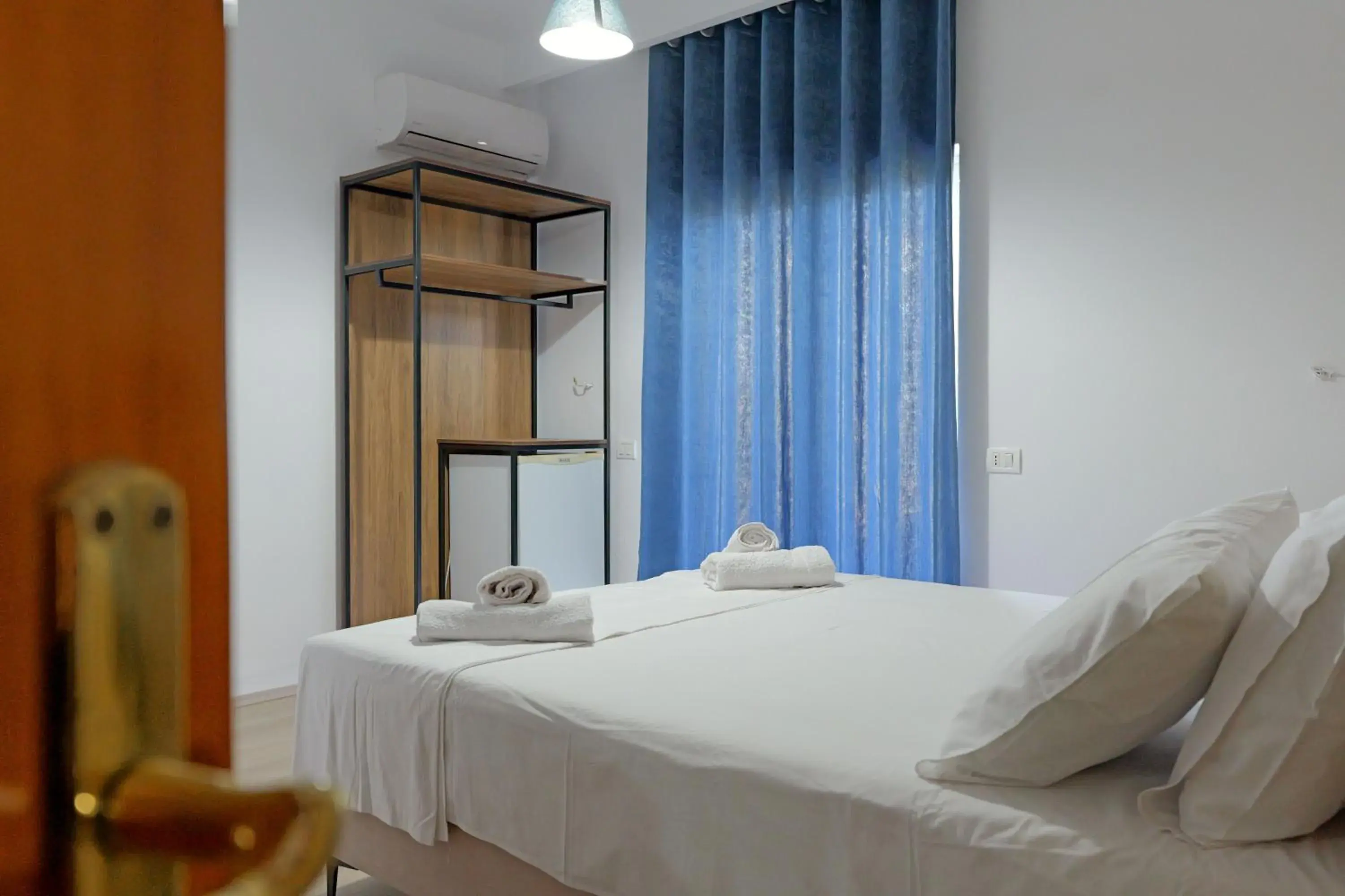 Double Room with Garden View and Side Sea View in Hotel Holiday Double Room with Garden View and Side Sea View in Hotel Holiday
