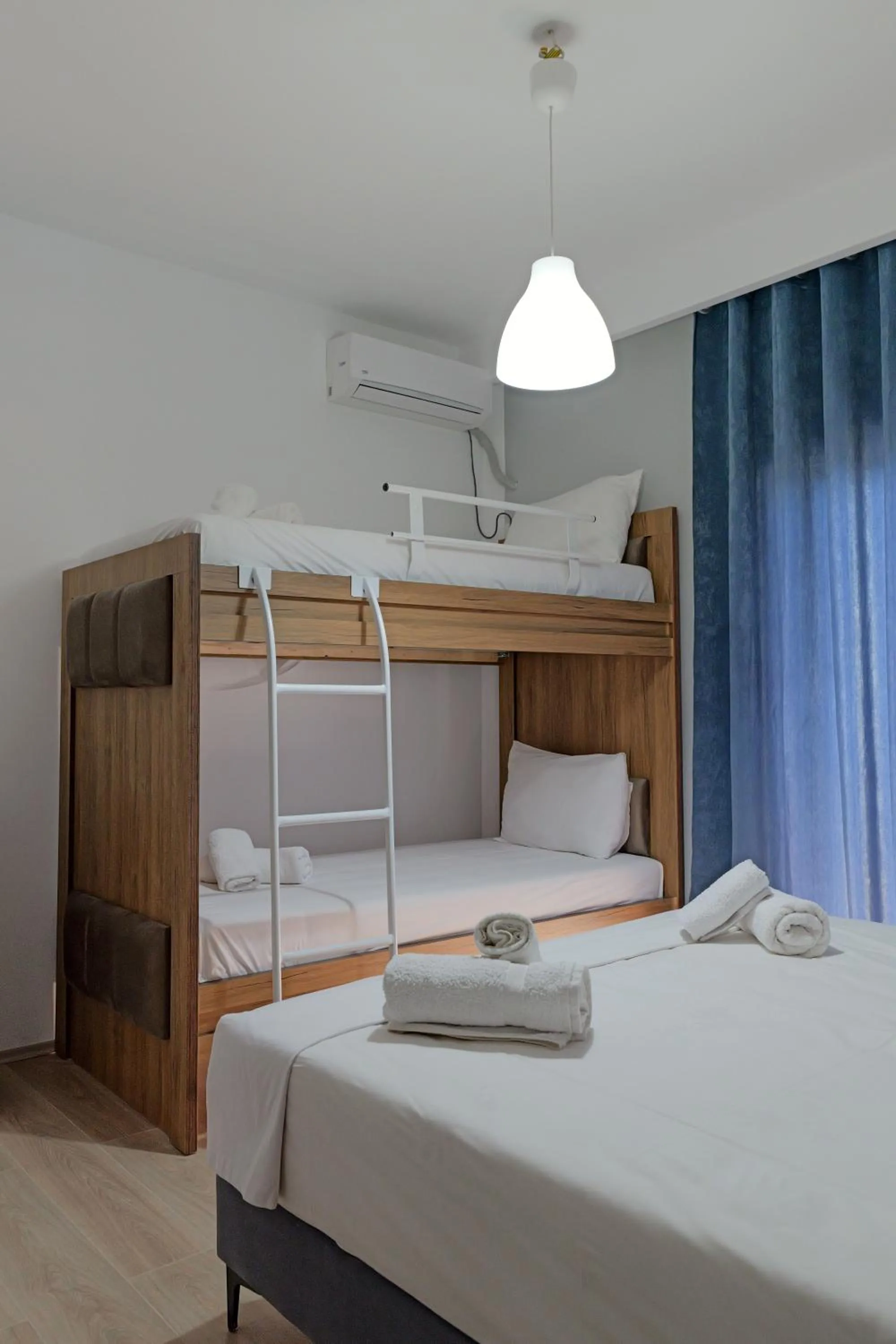 Bed in Hotel Holiday