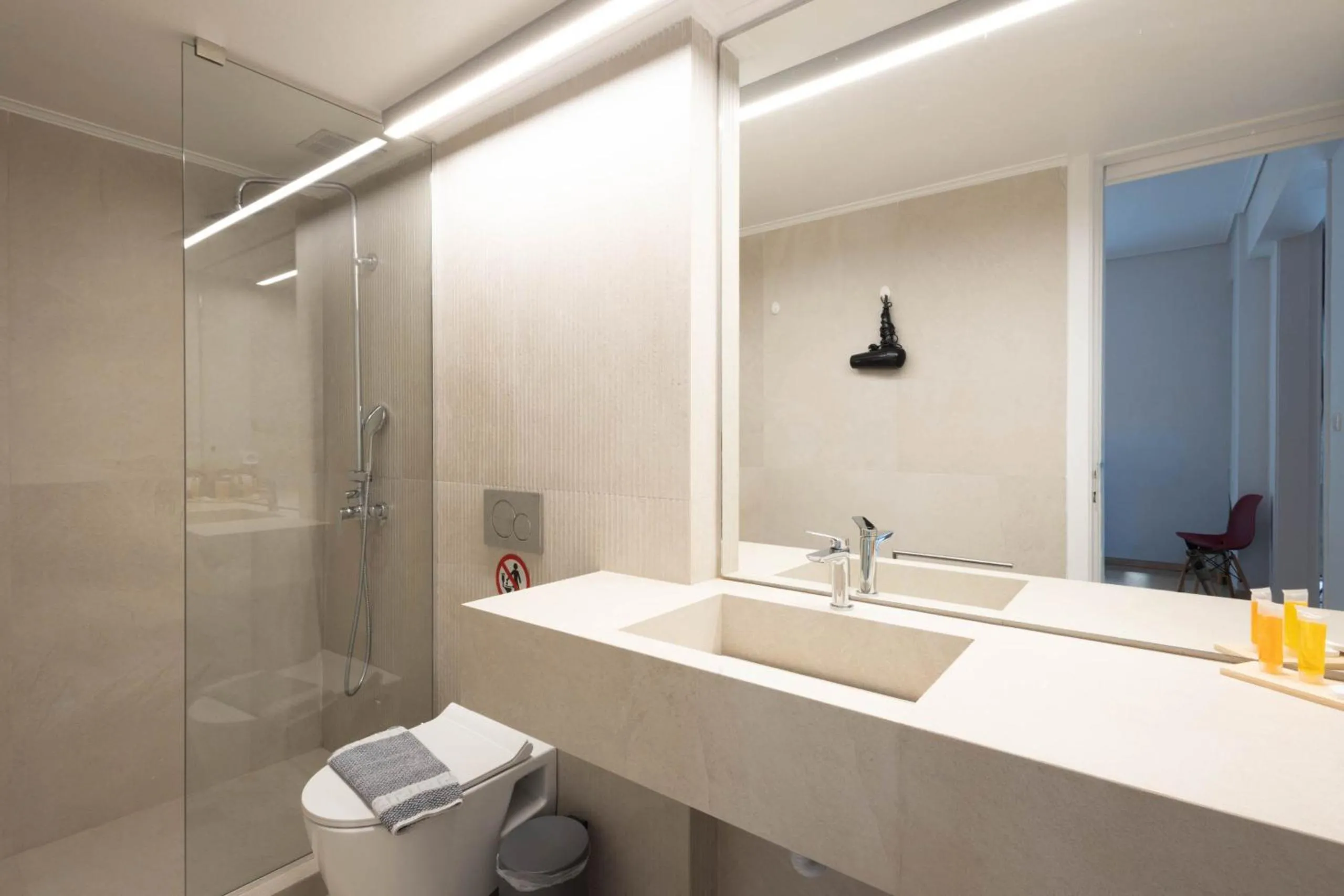 One-Bedroom Apartment - Kolonaki