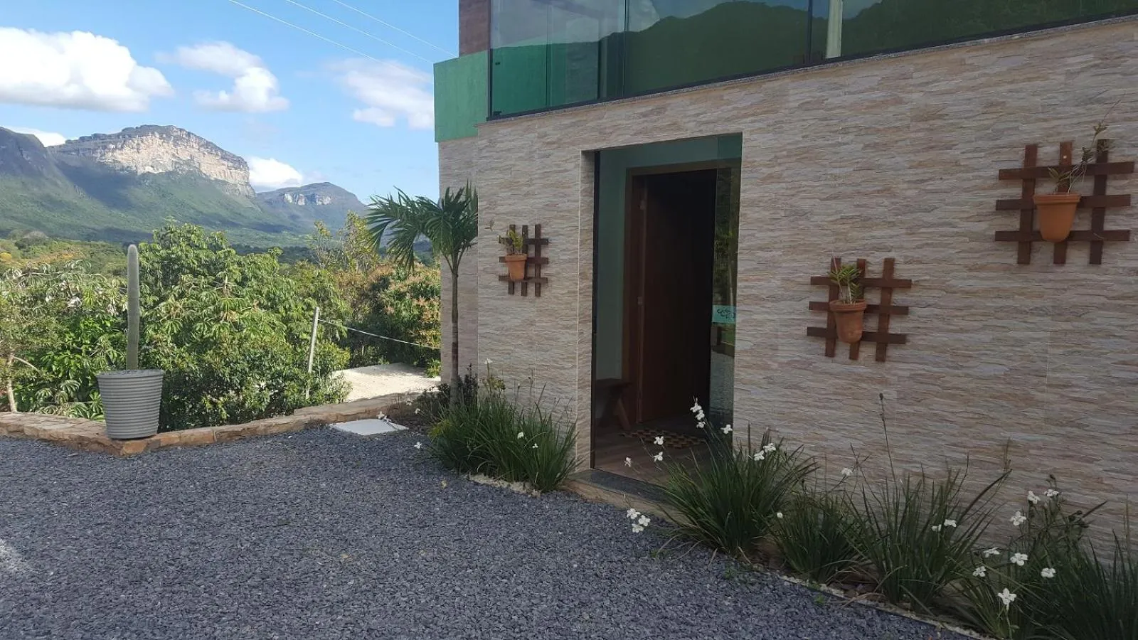 Facade/entrance in Pousada Vie