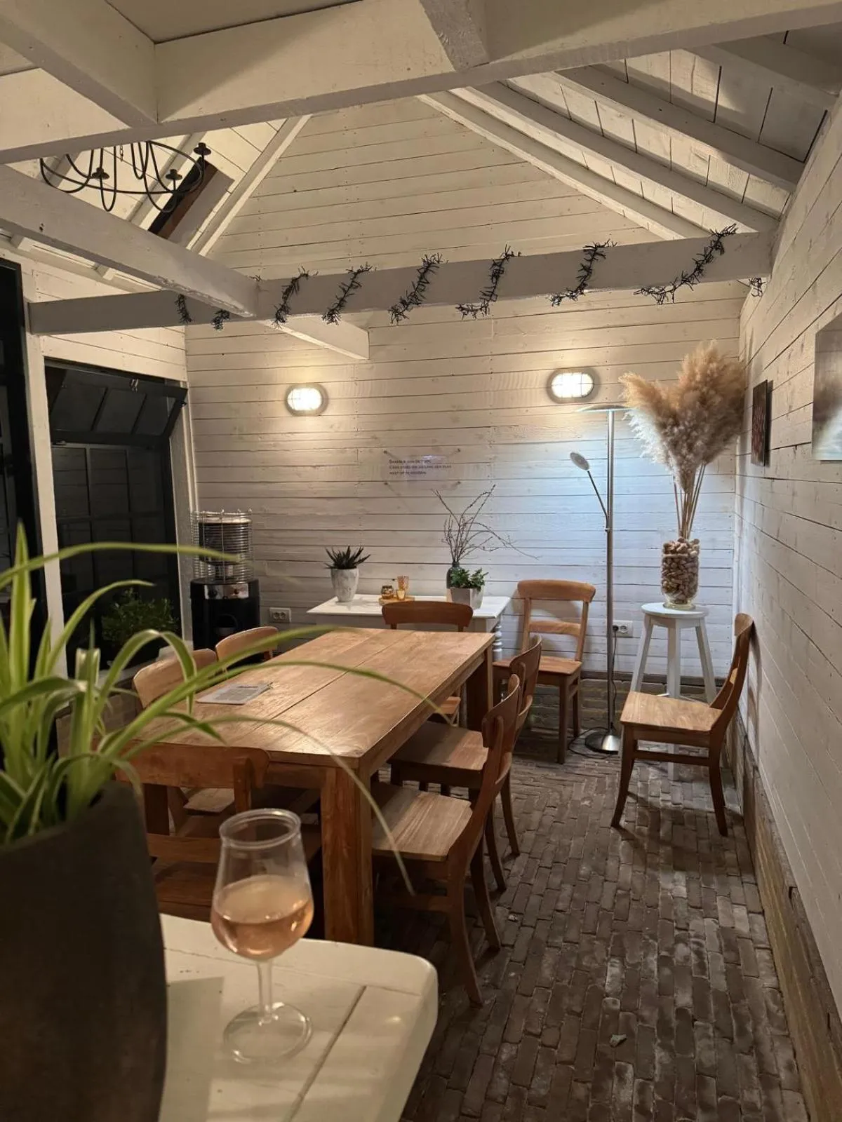 Lounge or bar in B&B Gielse Garden