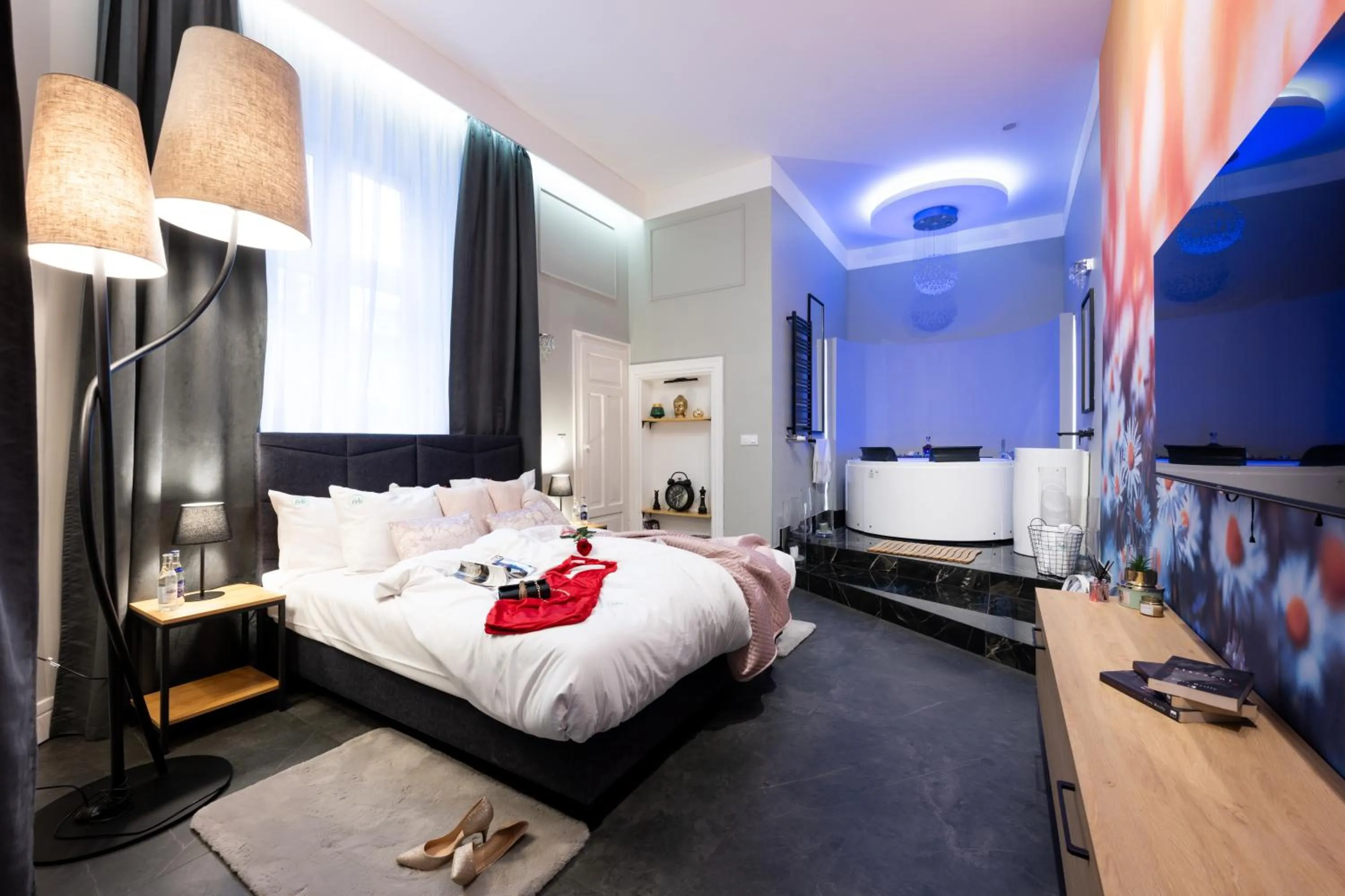 Bed in Arts Apartments - Kraków Old Town