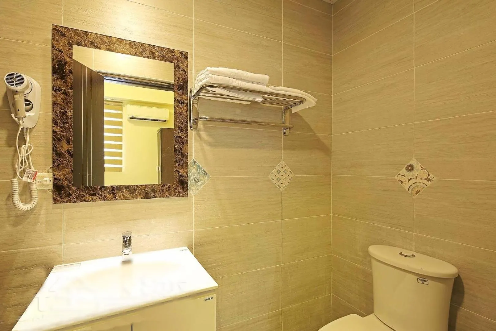 Bathroom in Warm Breeze Stay