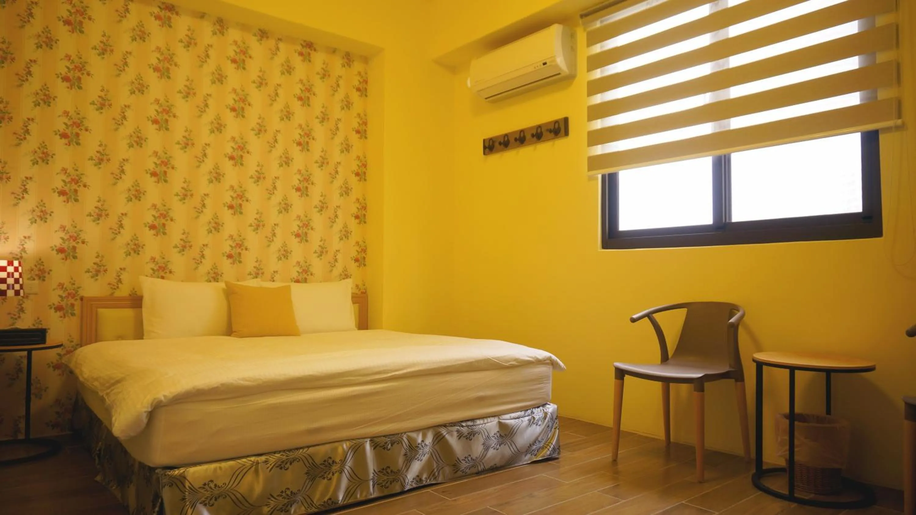 Toilet, Bed in Warm Breeze Stay