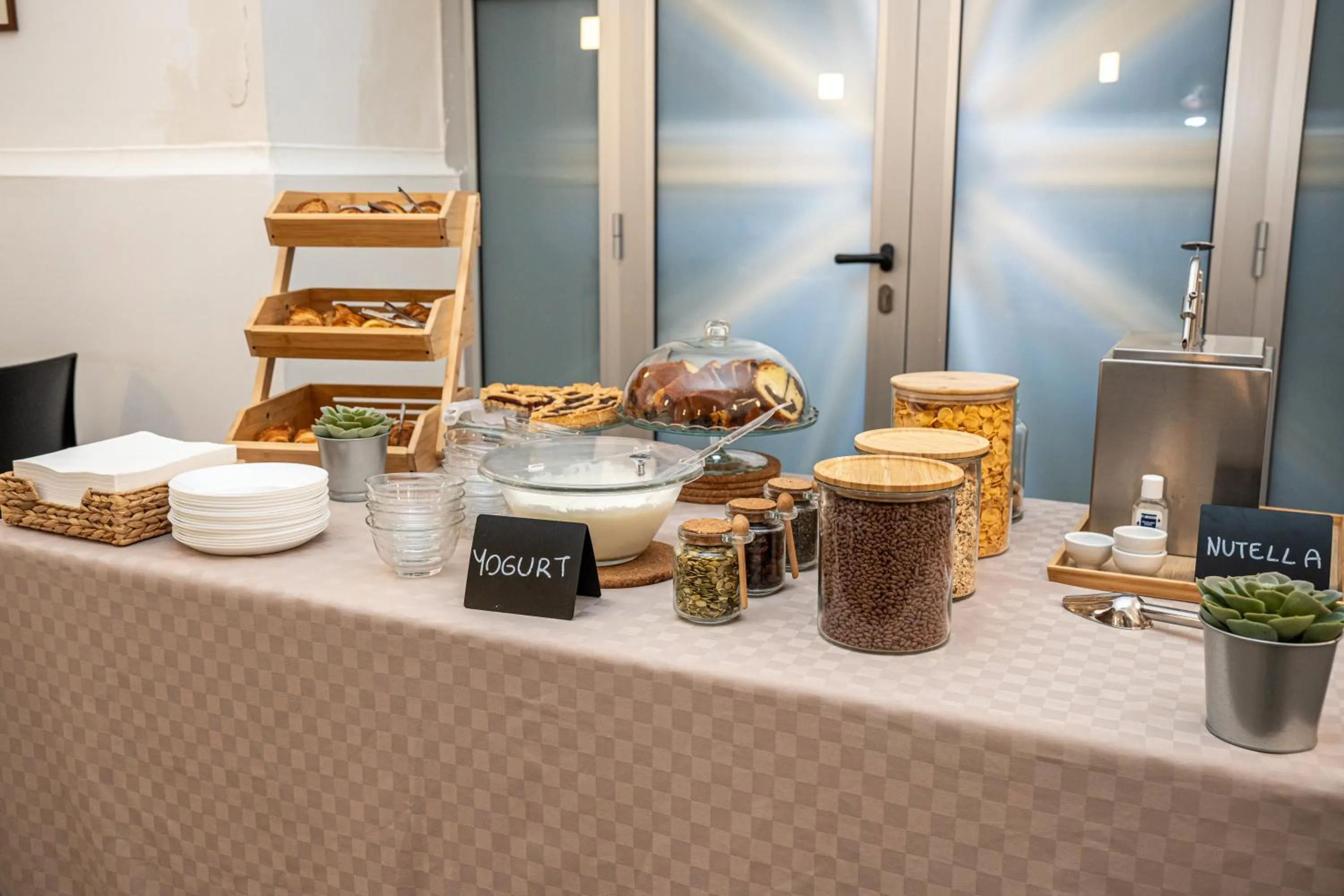 Breakfast in Hotel Diamond