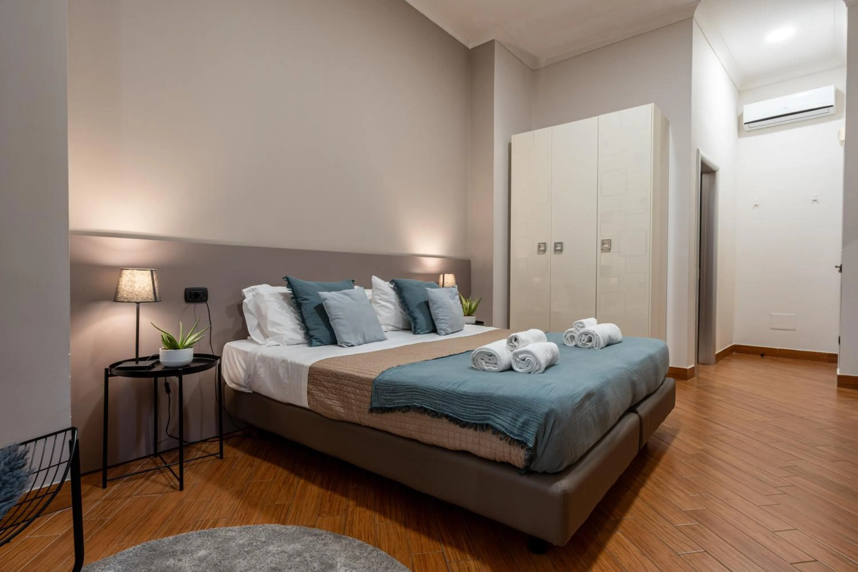 Bedroom, Bed in Hotel Diamond