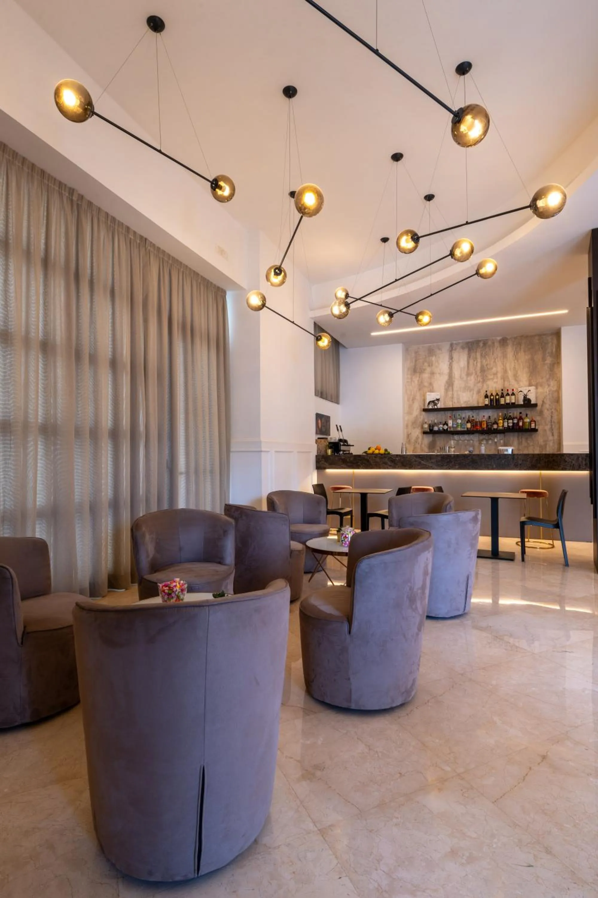 Communal lounge/ TV room in Hotel Diamond